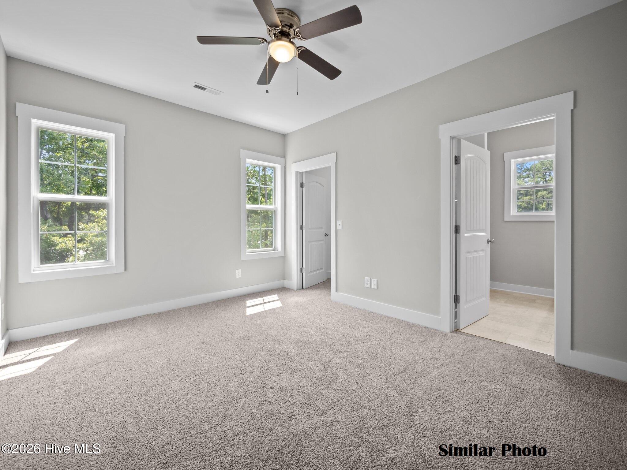 100549835 | Photo 31