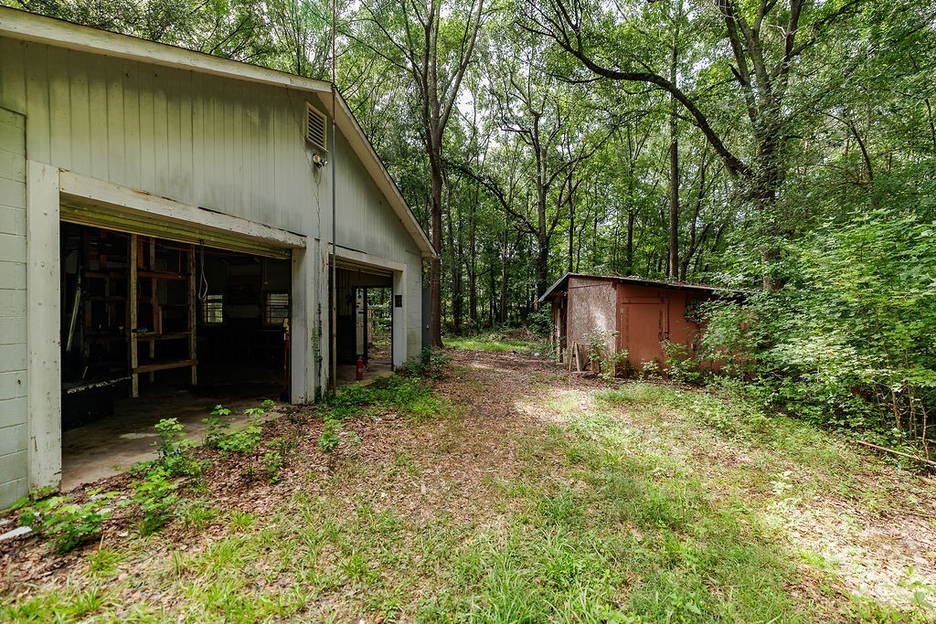 1541 Pete Dickens Road