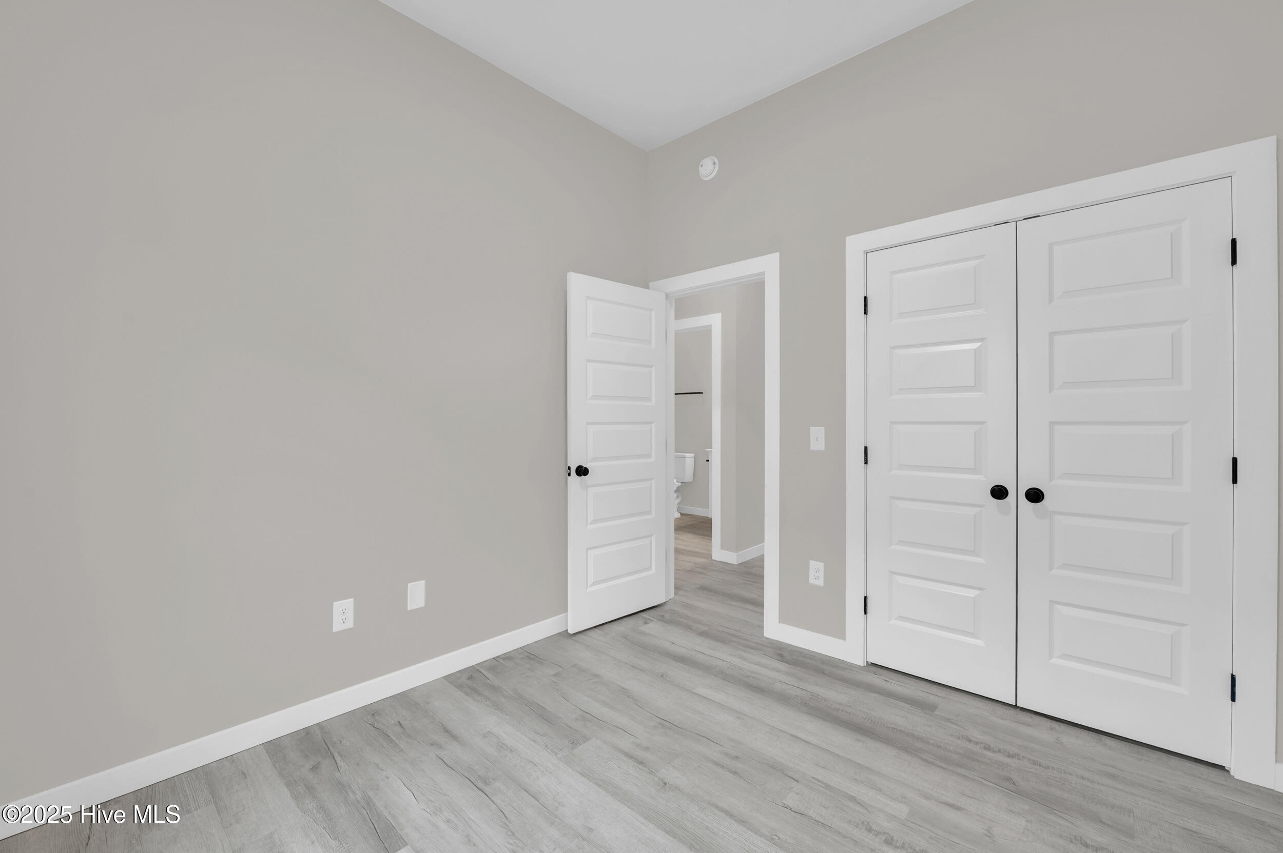 100544598 | Photo 21