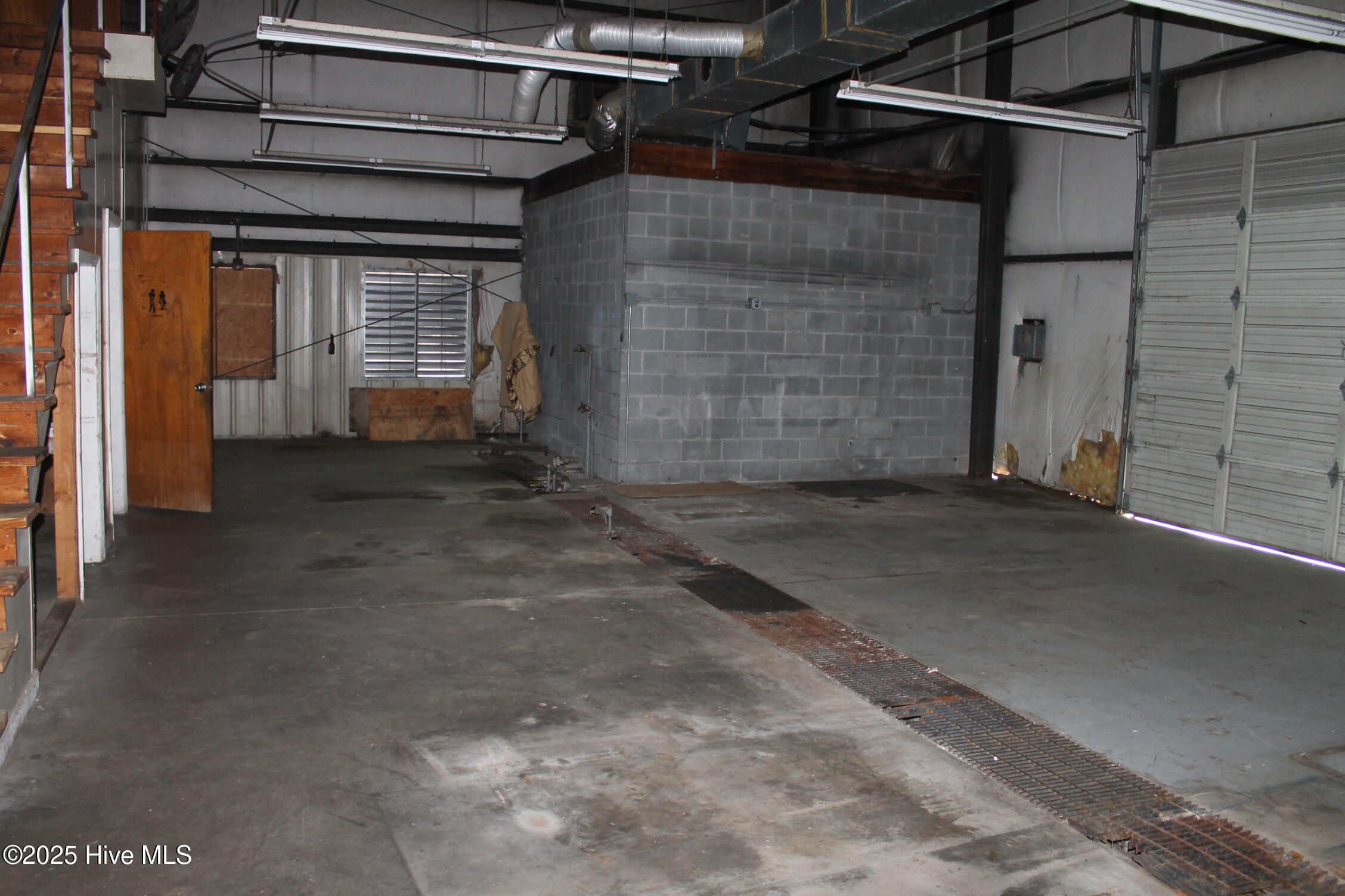 100497526 | Photo 21