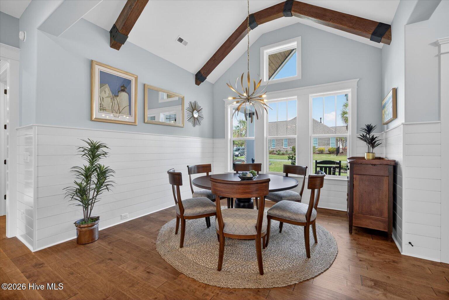 100566266 | Photo 12