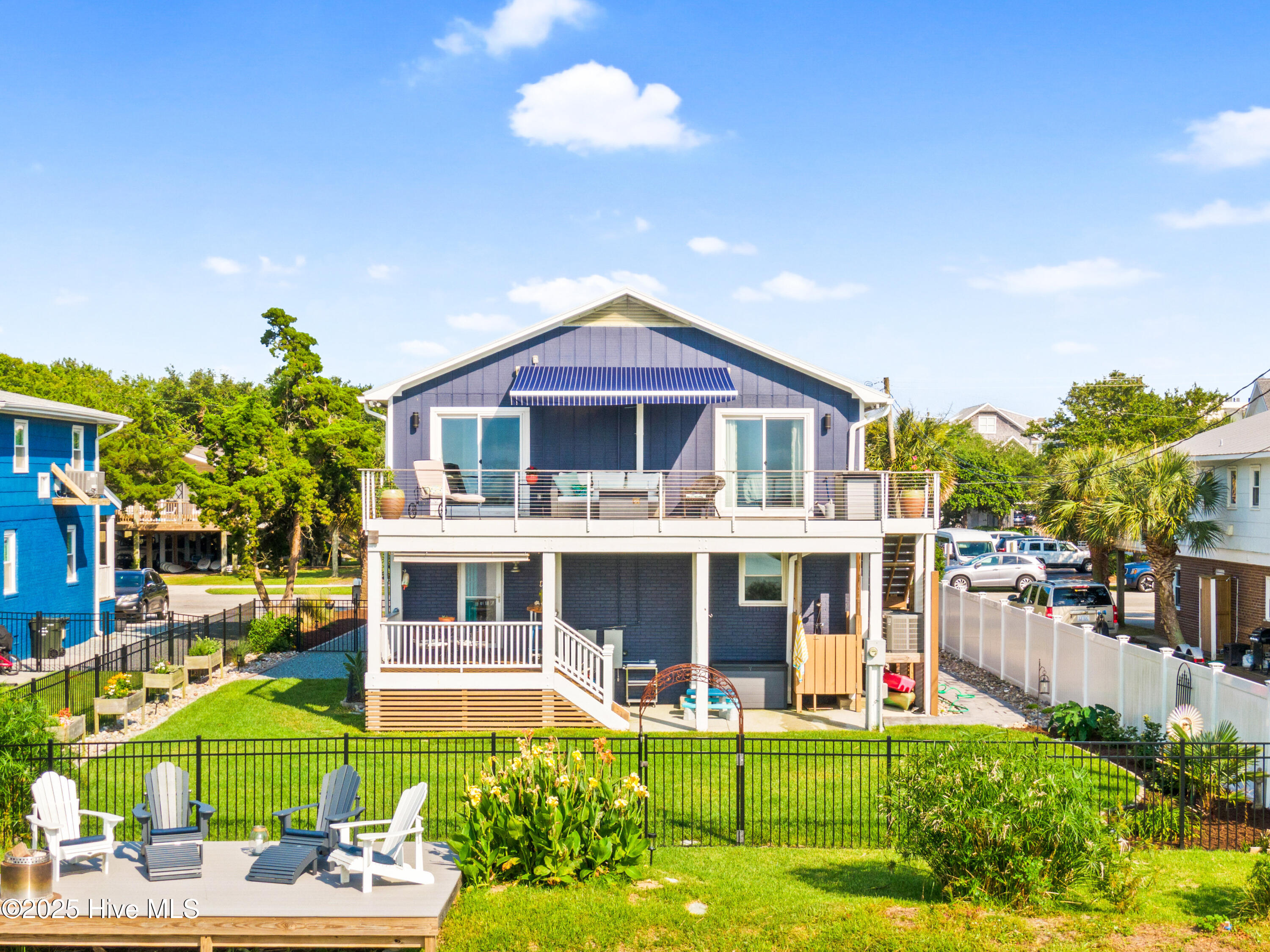 100567814 | Photo 70