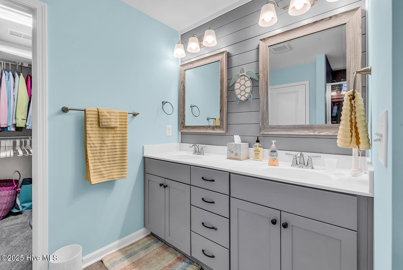 100539654 | Photo 34