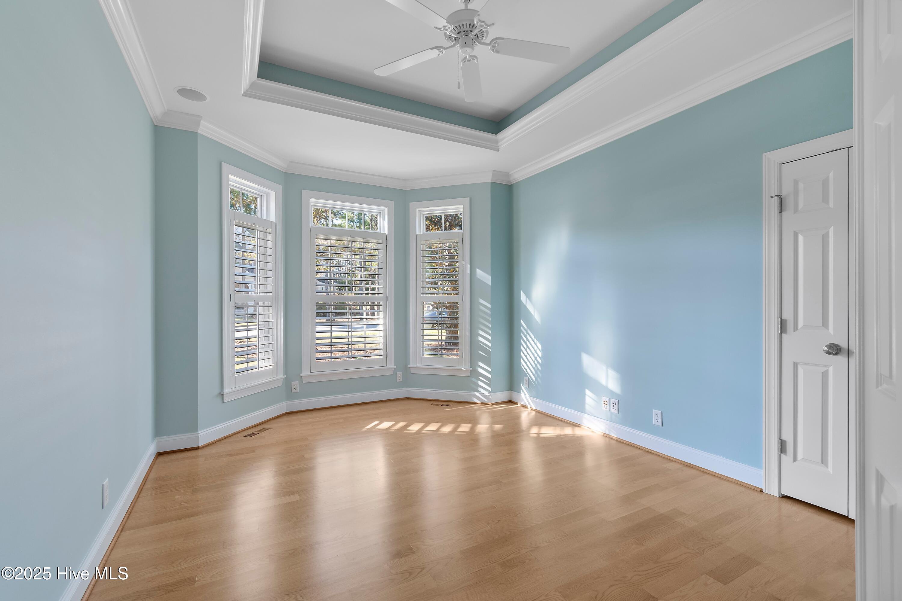 100537918 | Photo 27