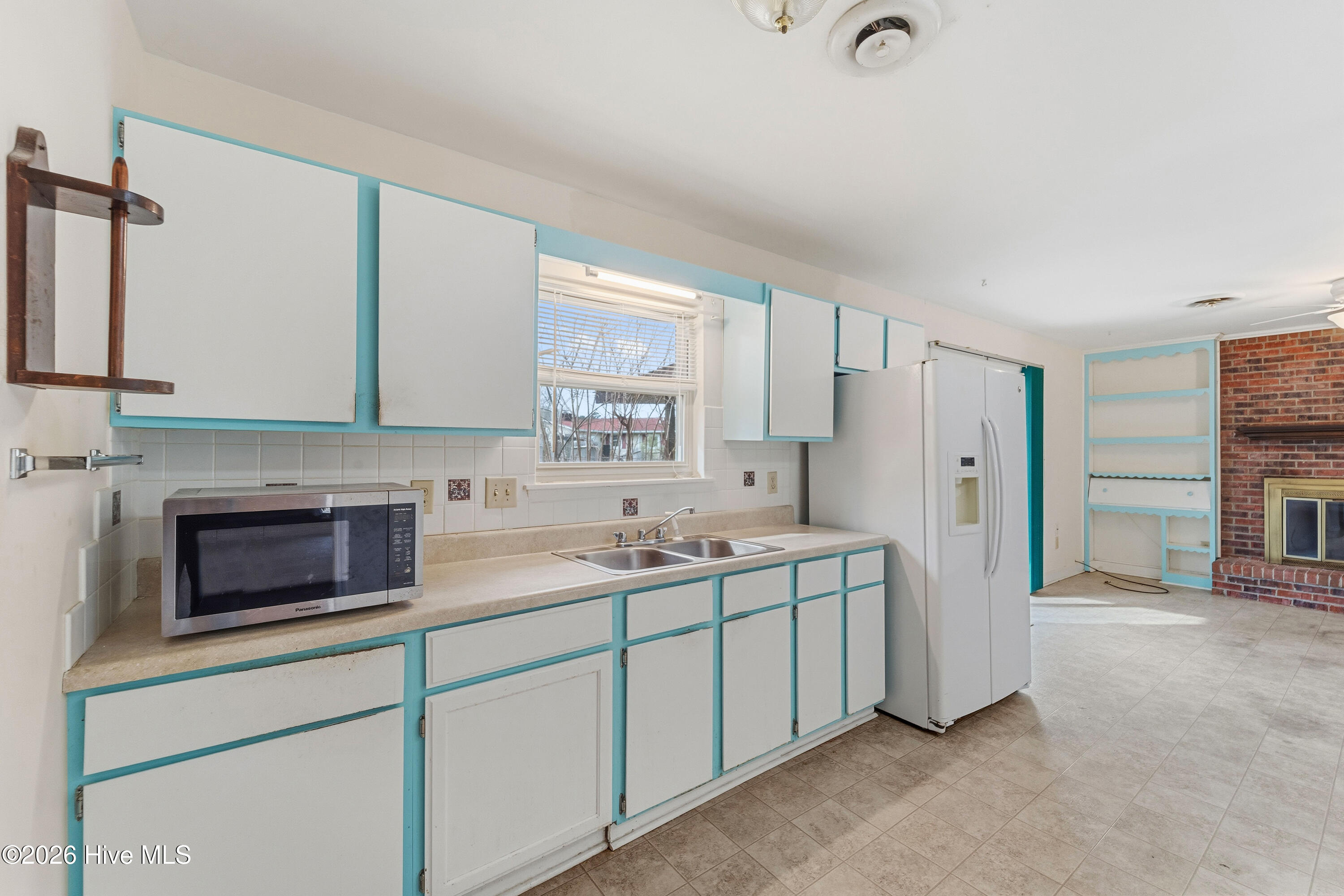 100556367 | Photo 13