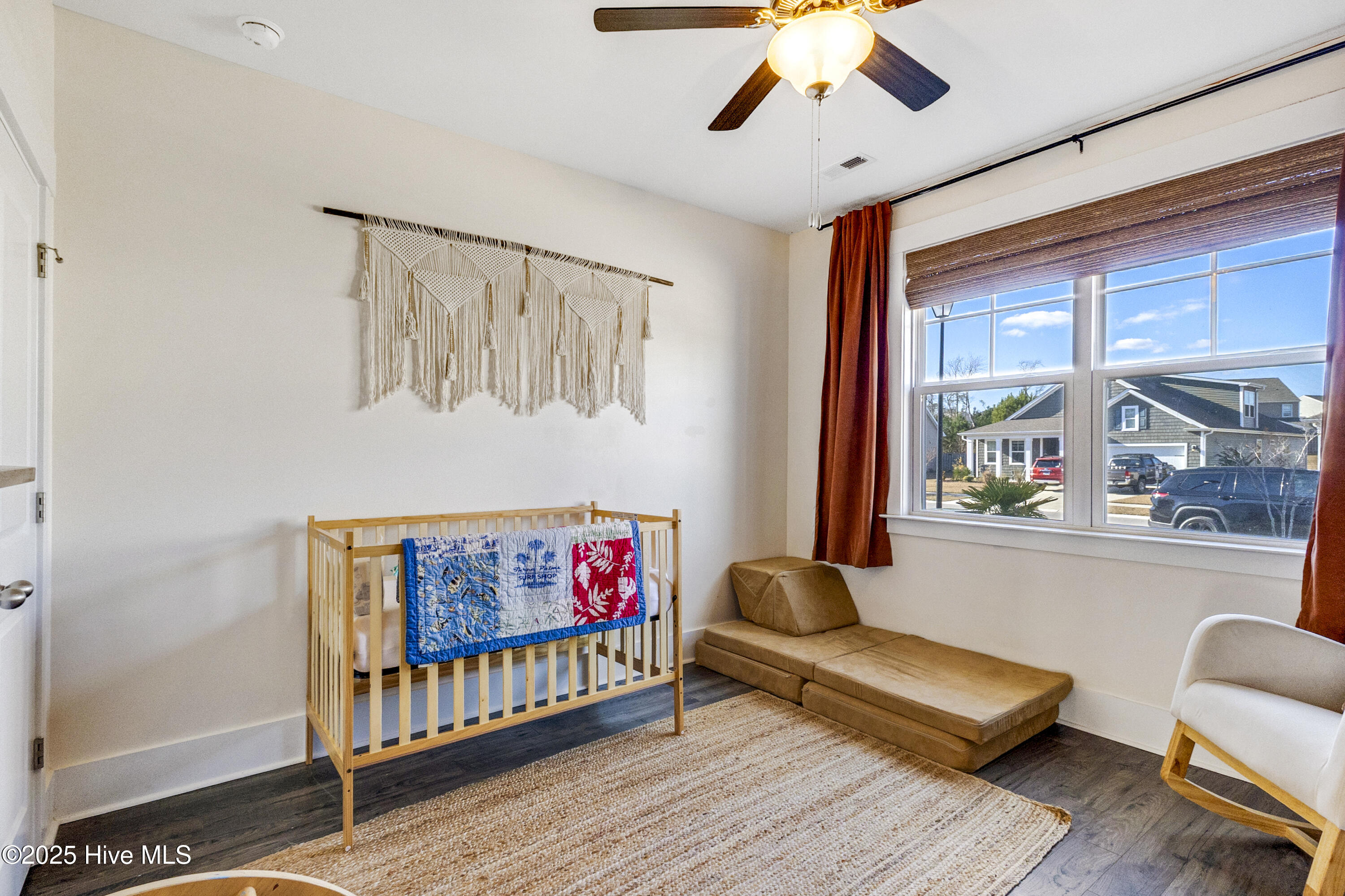 100545579 | Photo 36