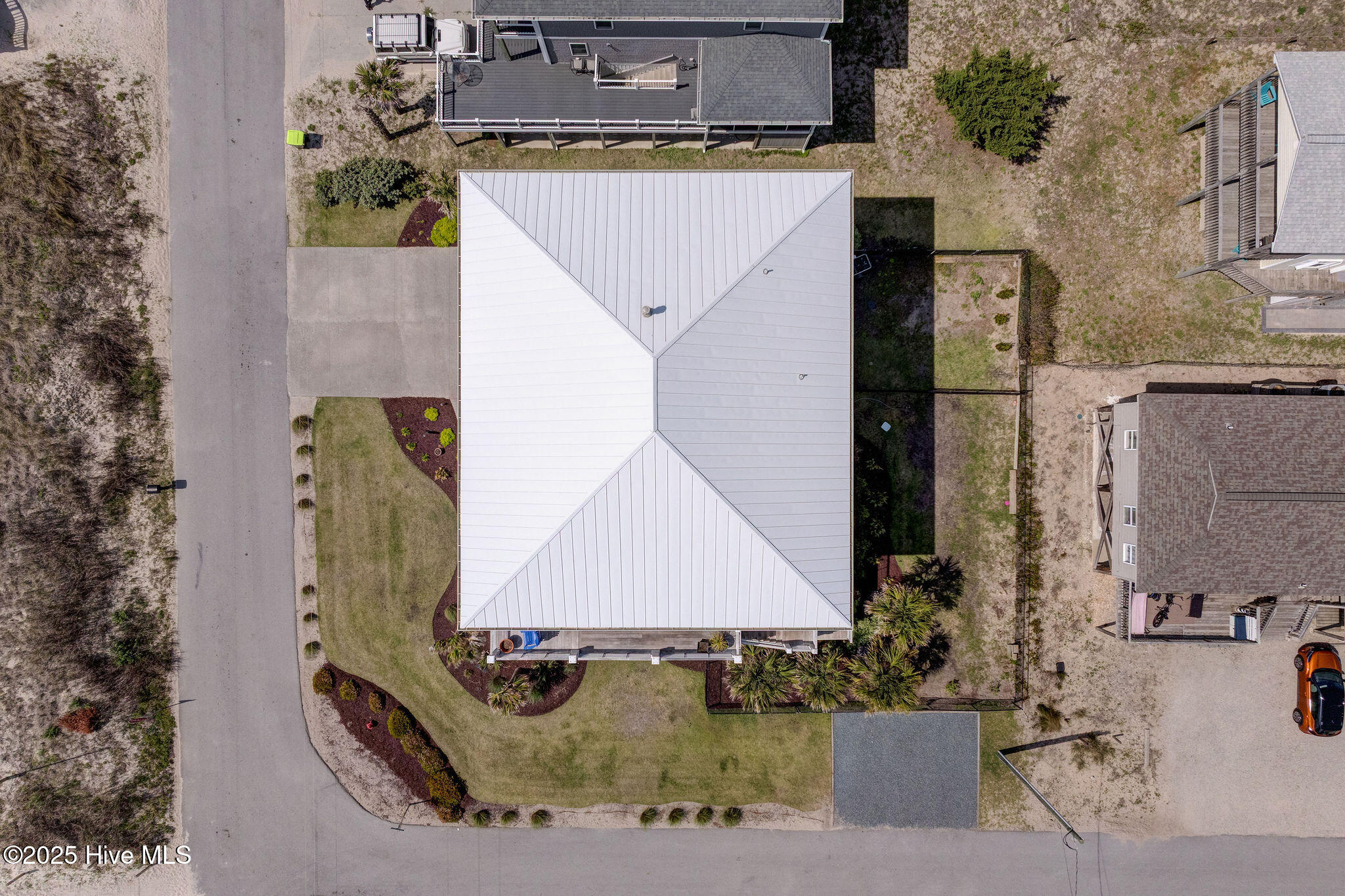 100560088 | Photo 76