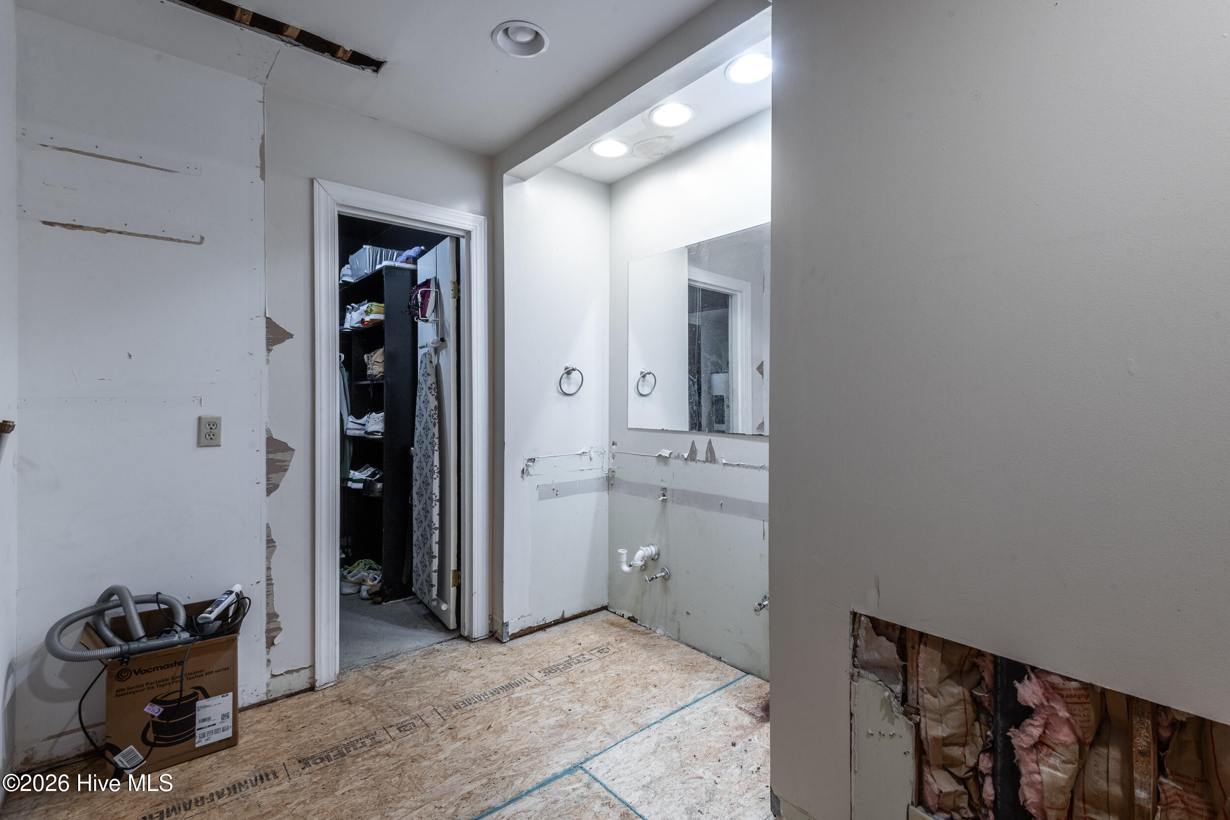 Primary bath ready for remodel