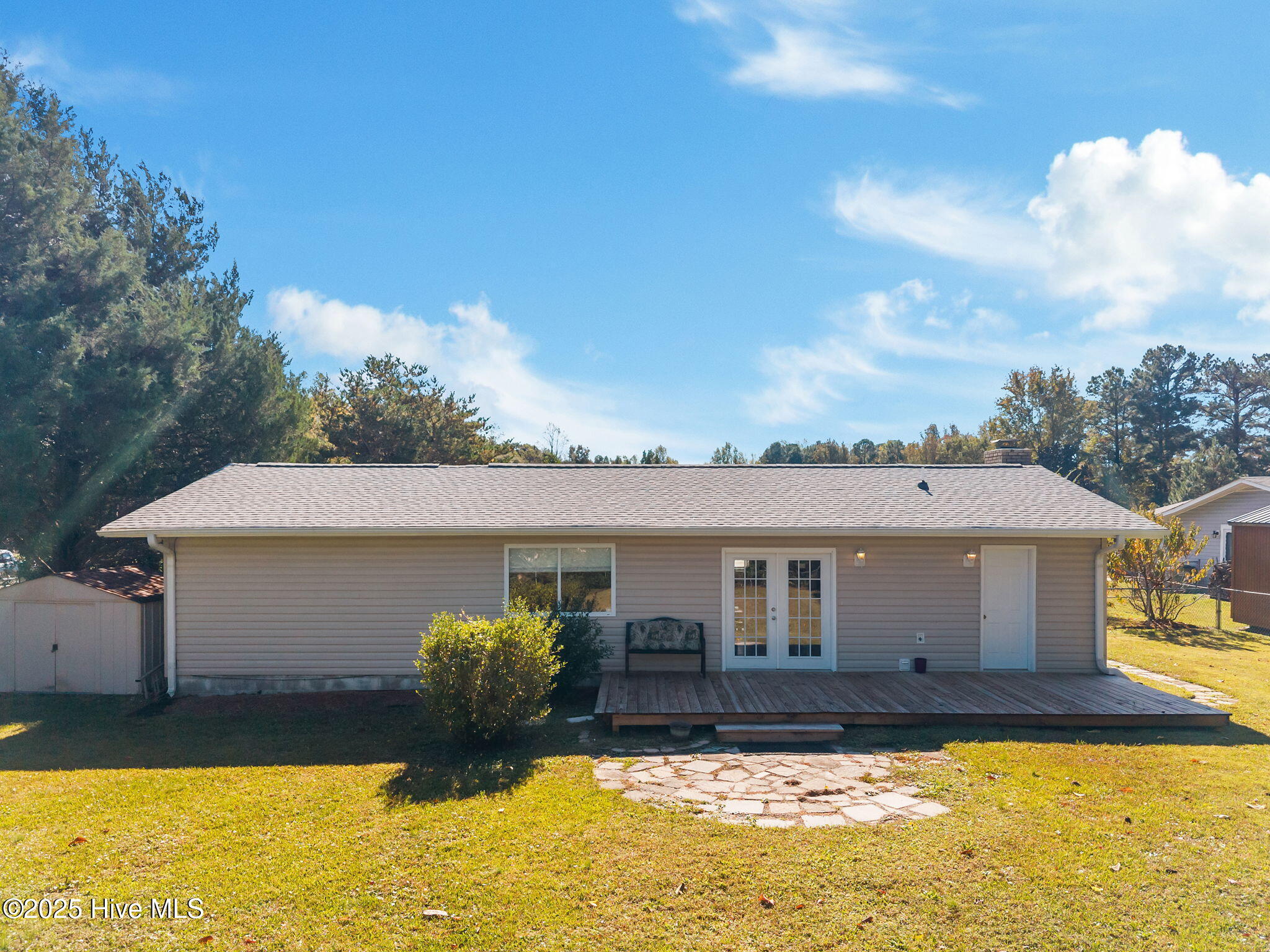 100515251 | Photo 30