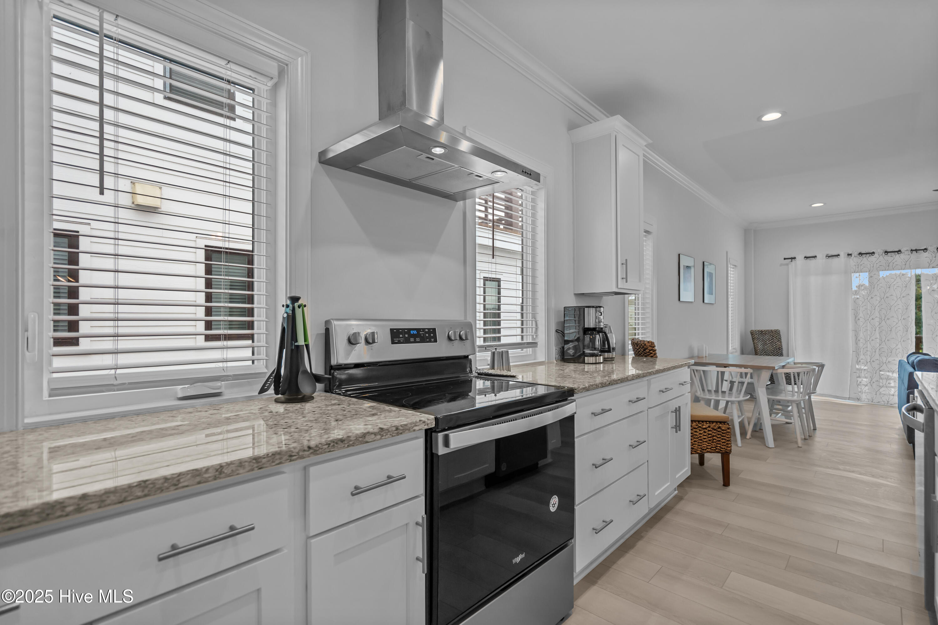 100517488 | Photo 14