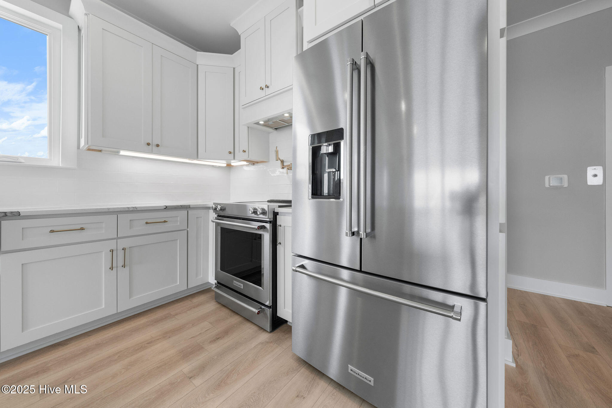 100493859 | Photo 14