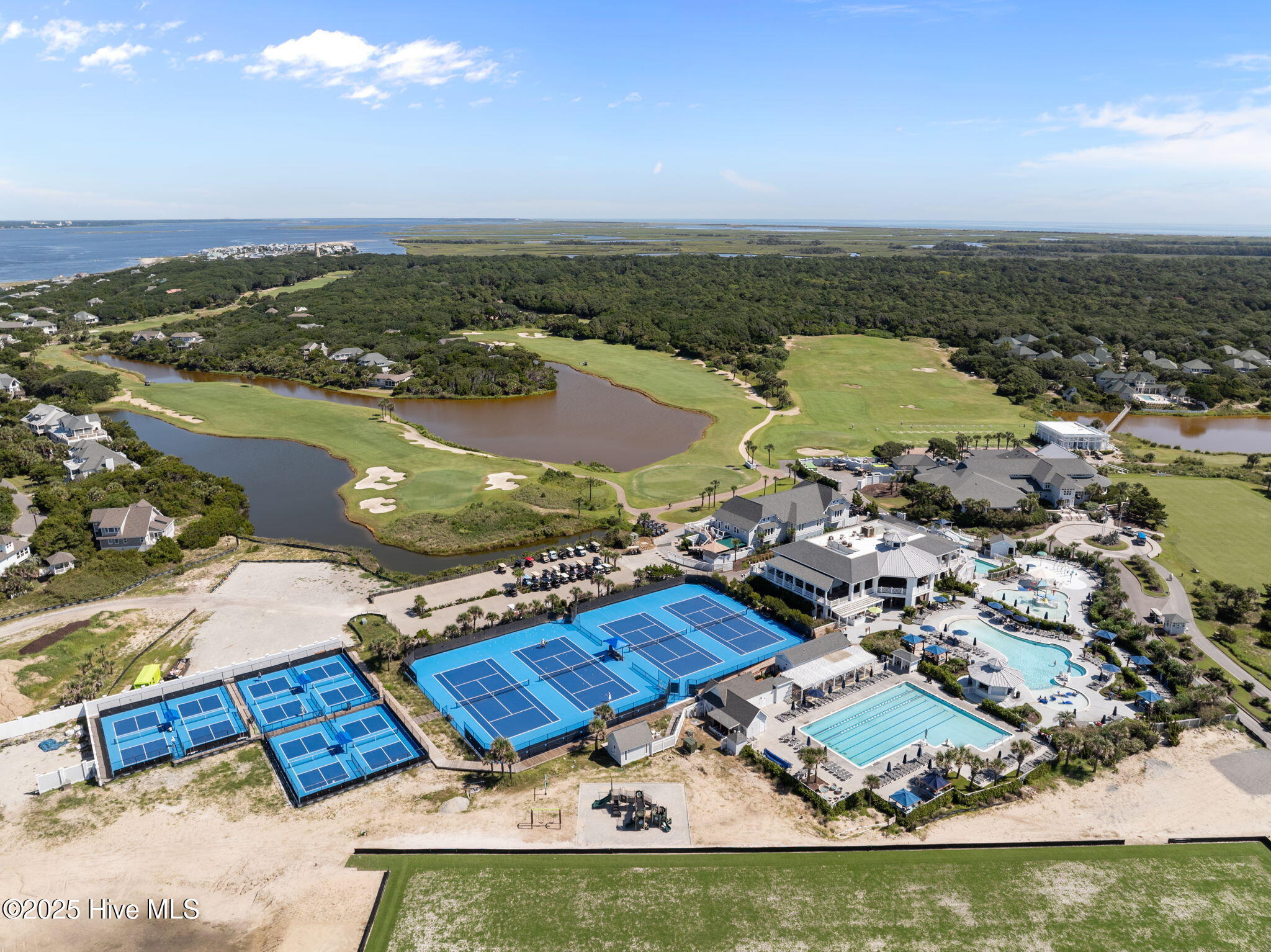 100550431 | Photo 48