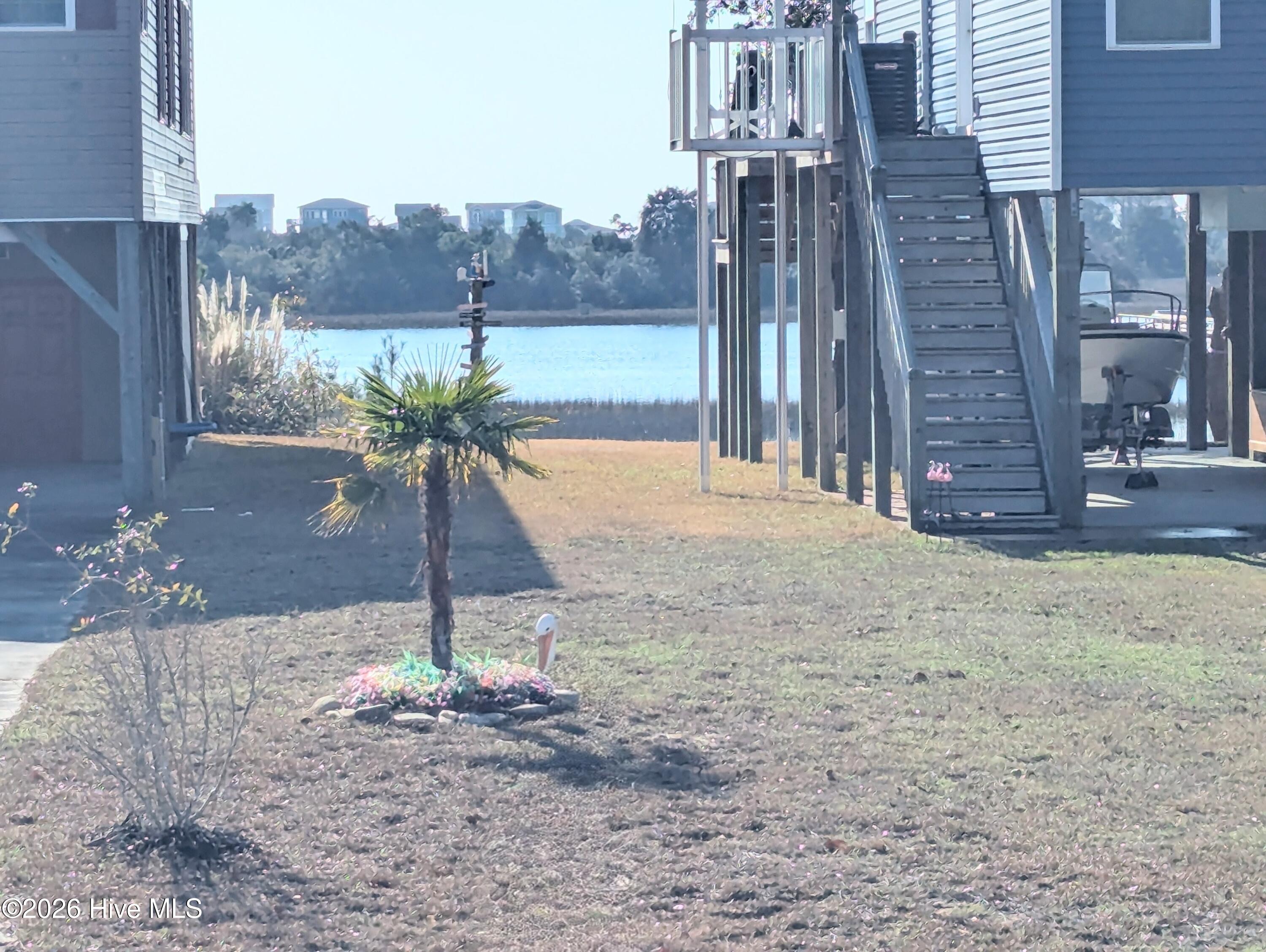 100548489 | Photo 37