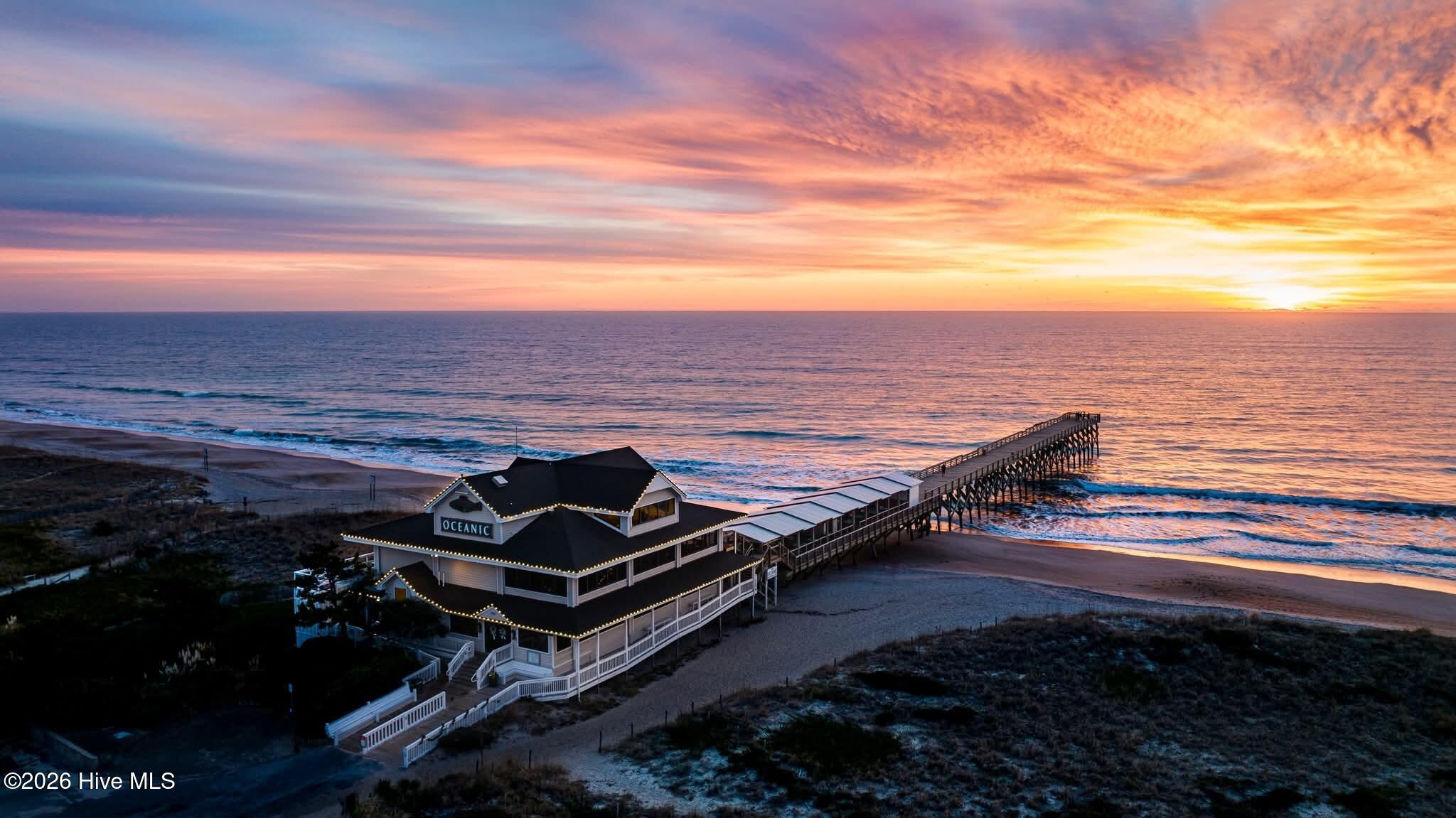 100556215 | Photo 60