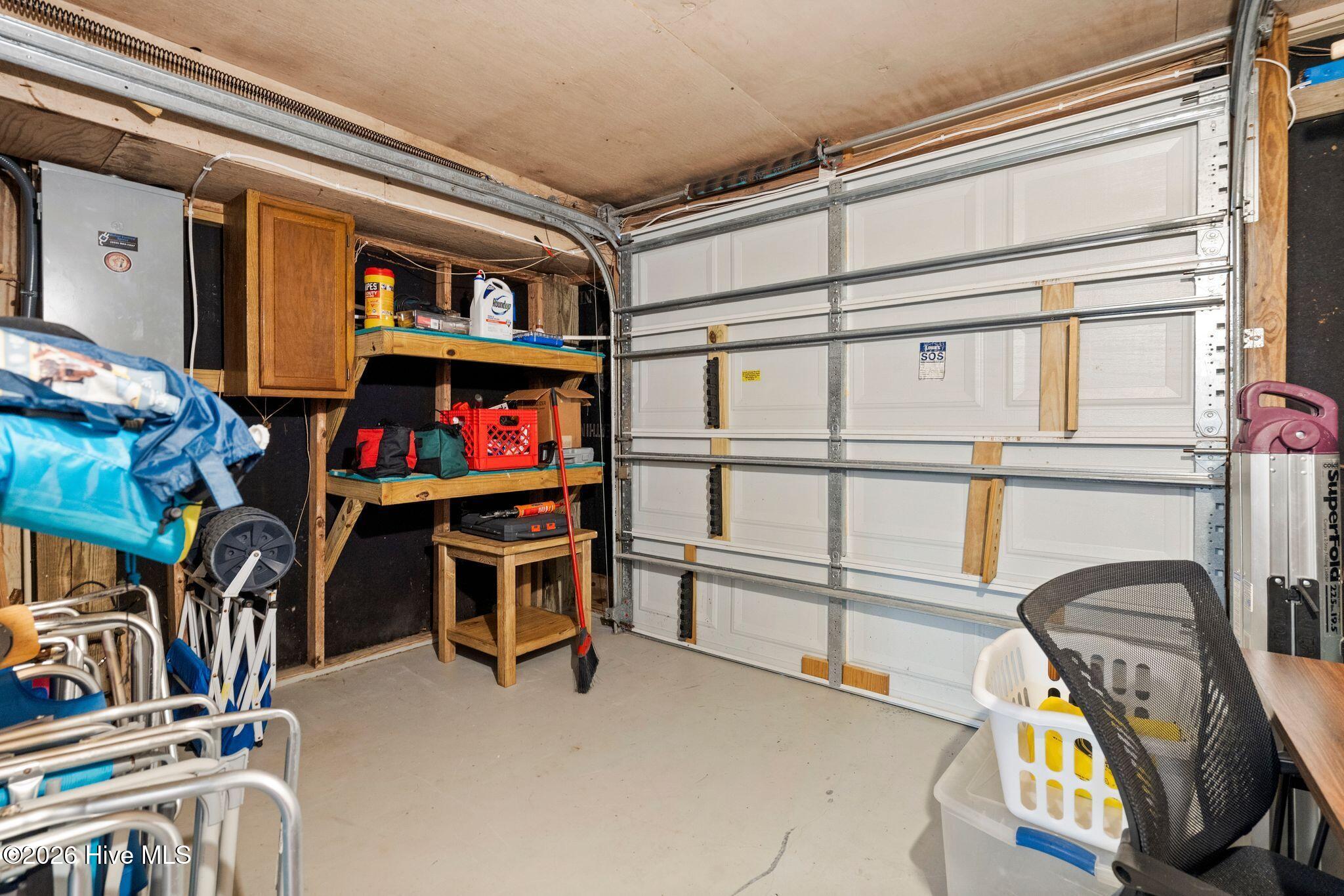 100559902 | Photo 47