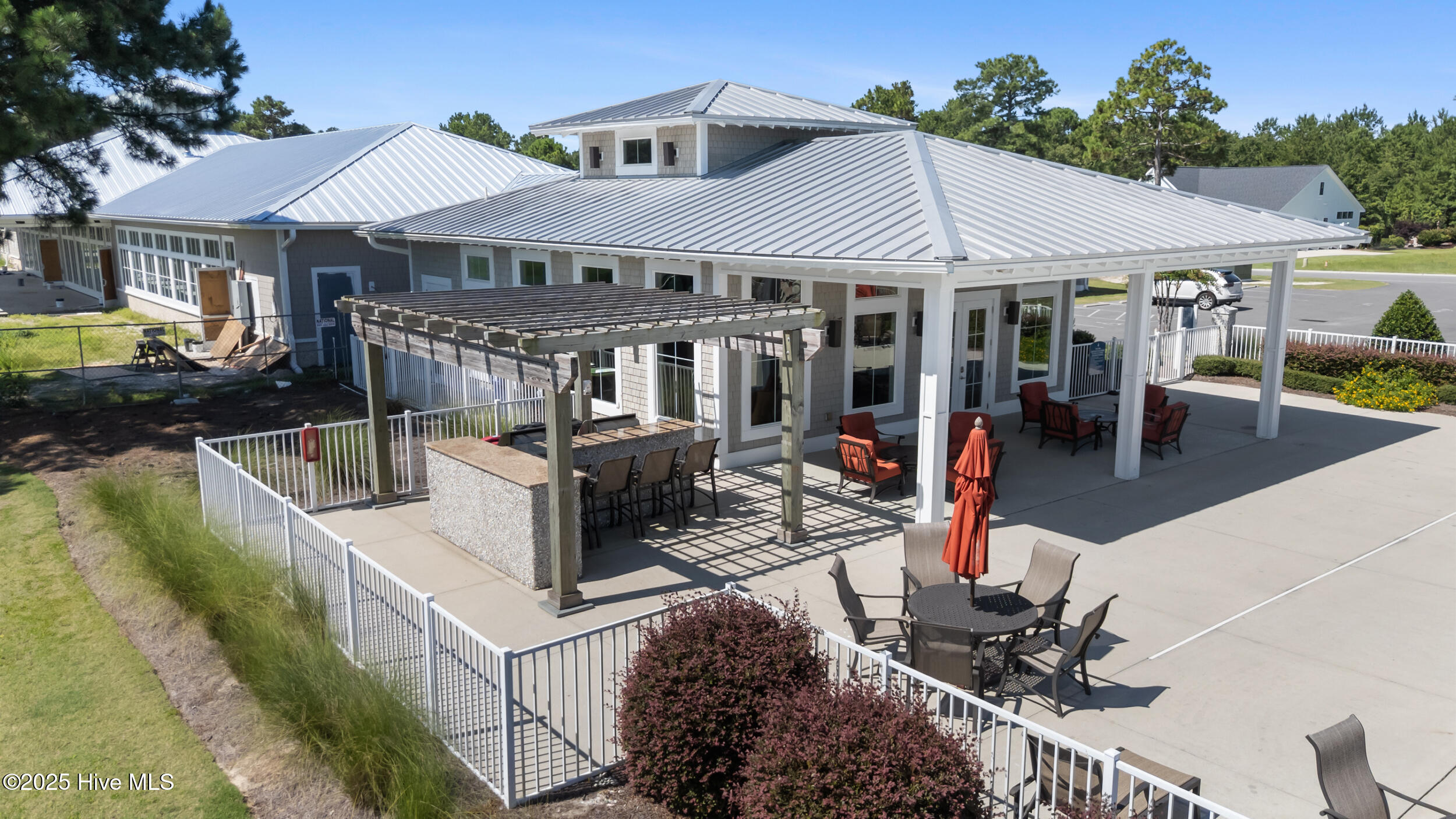 100549566 | Photo 37