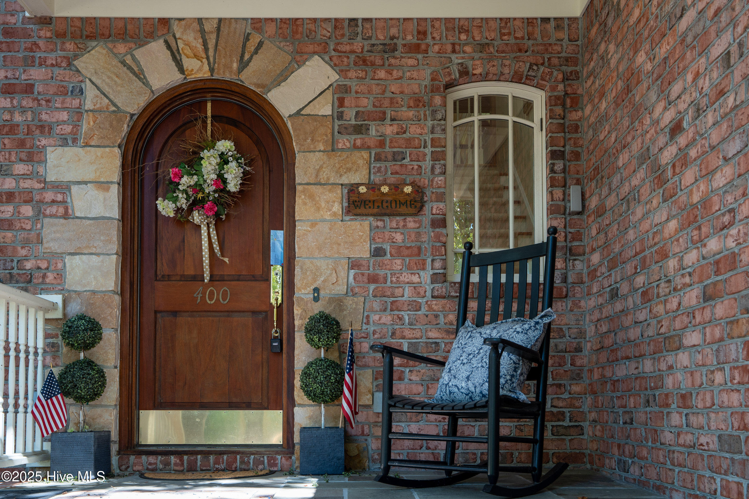 100547157 | Photo 45