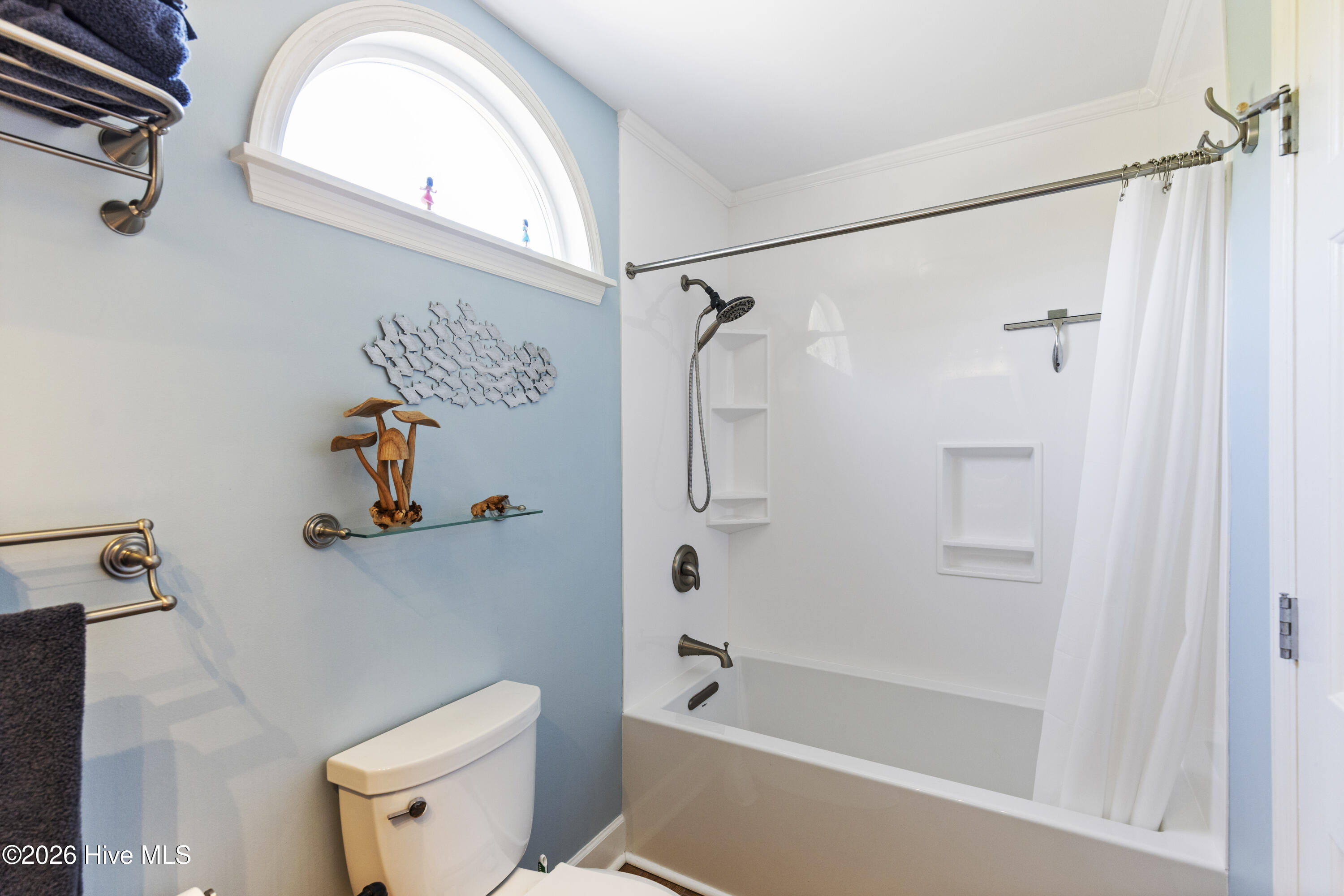 100569579 | Photo 56