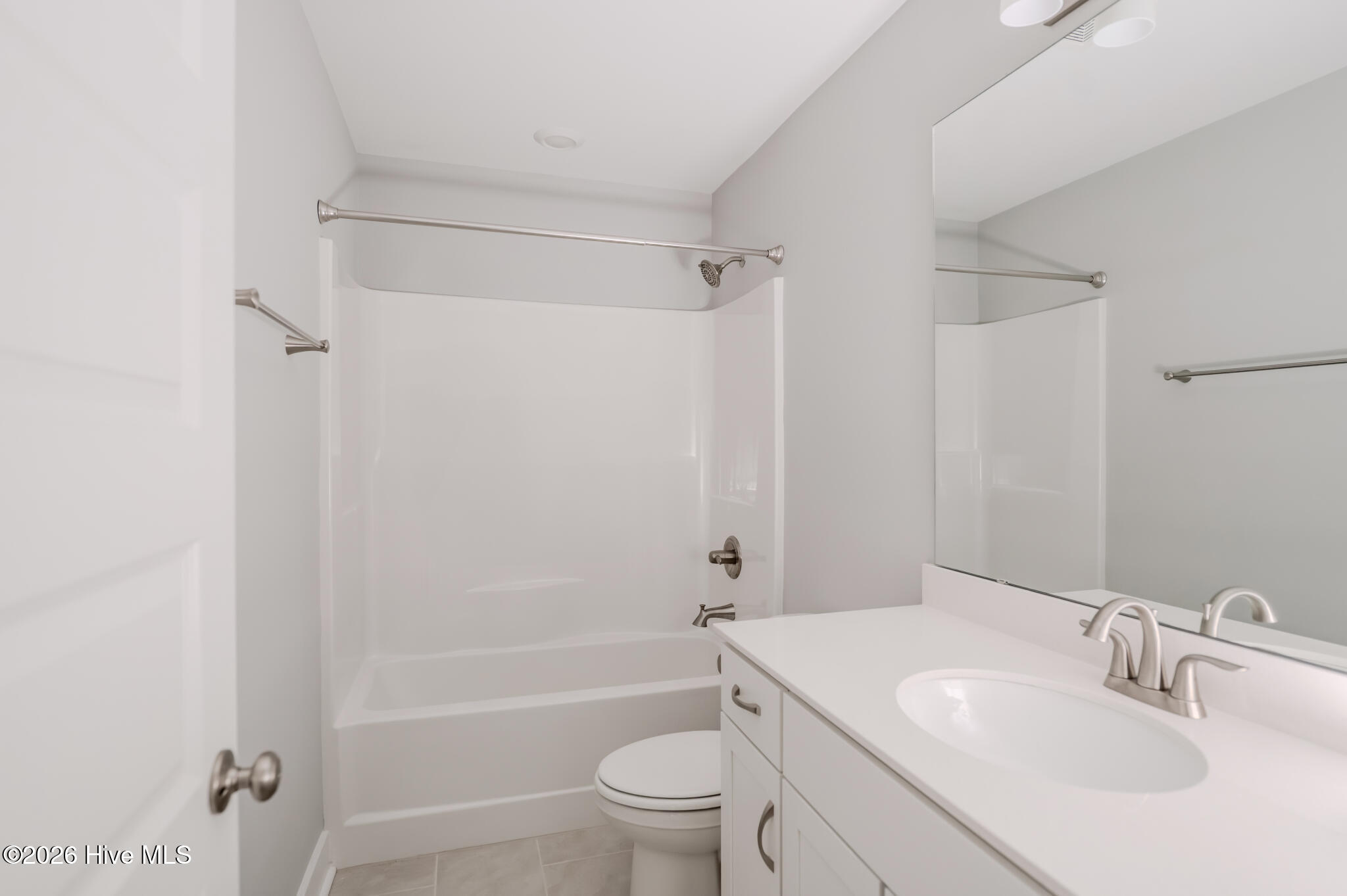 100567790 | Photo 61