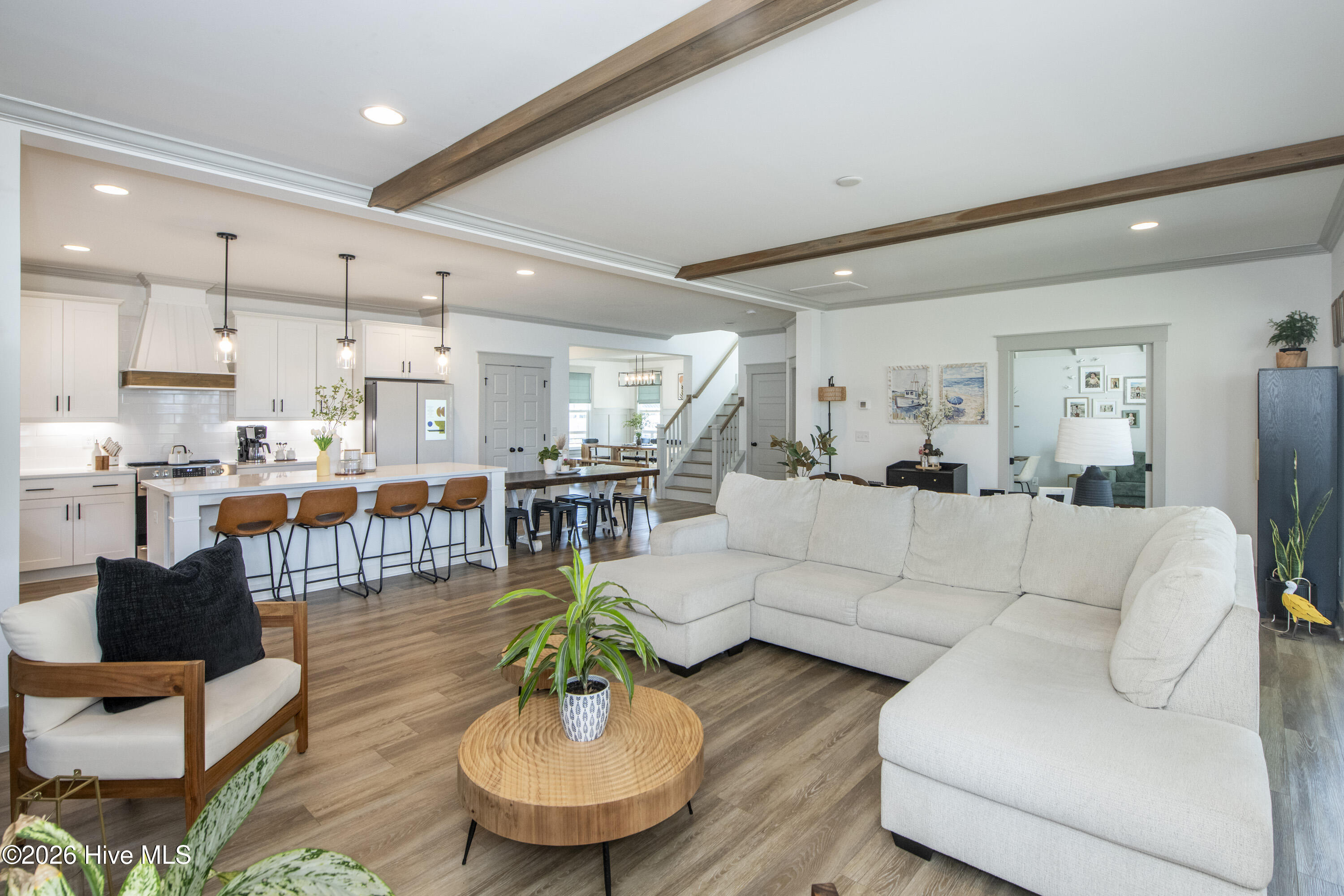 100563694 | Photo 21