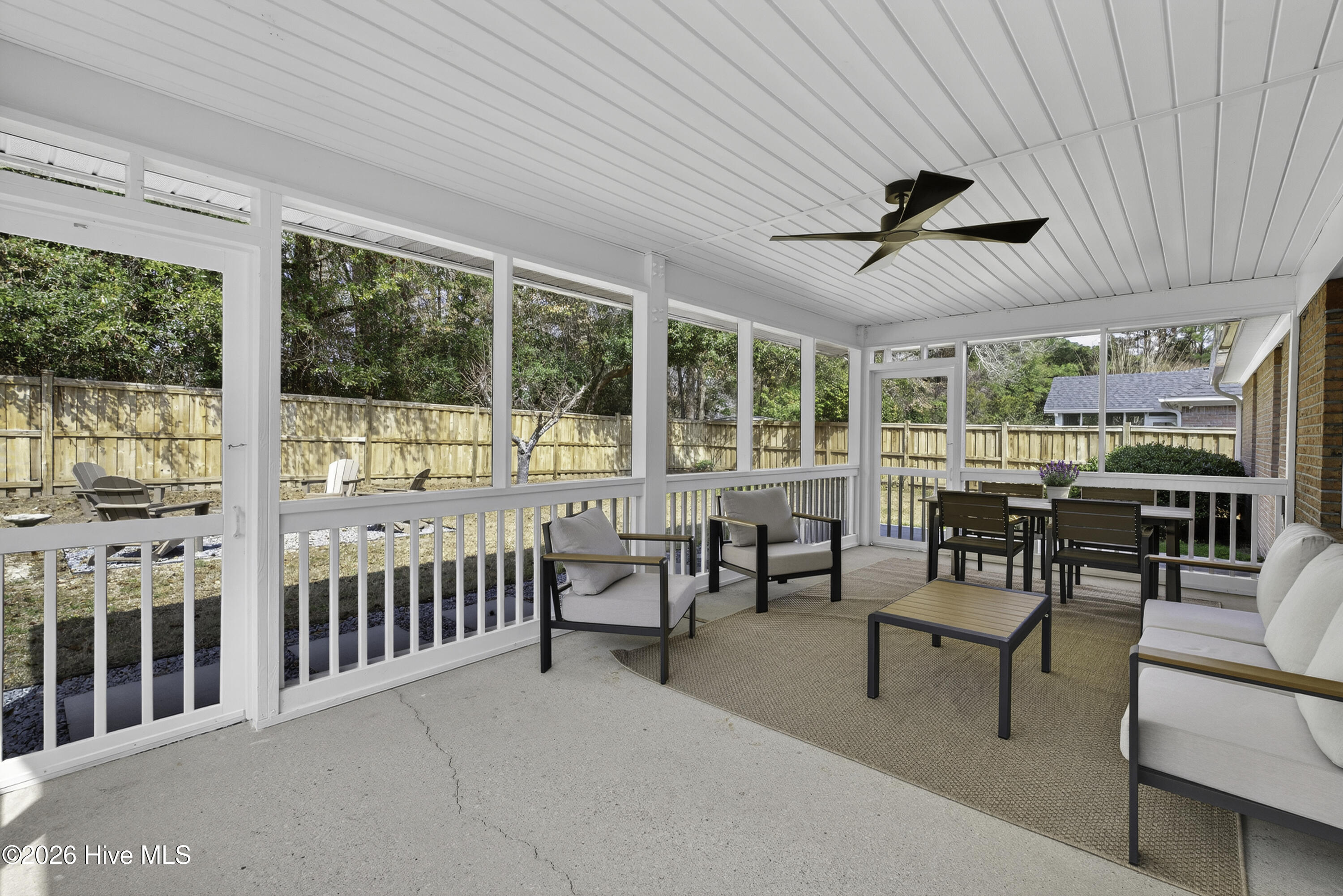 100558547 | Photo 10