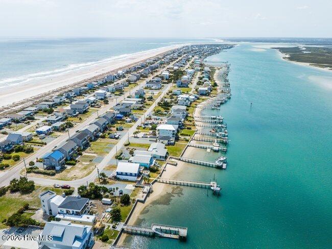 100564777 | Photo 43