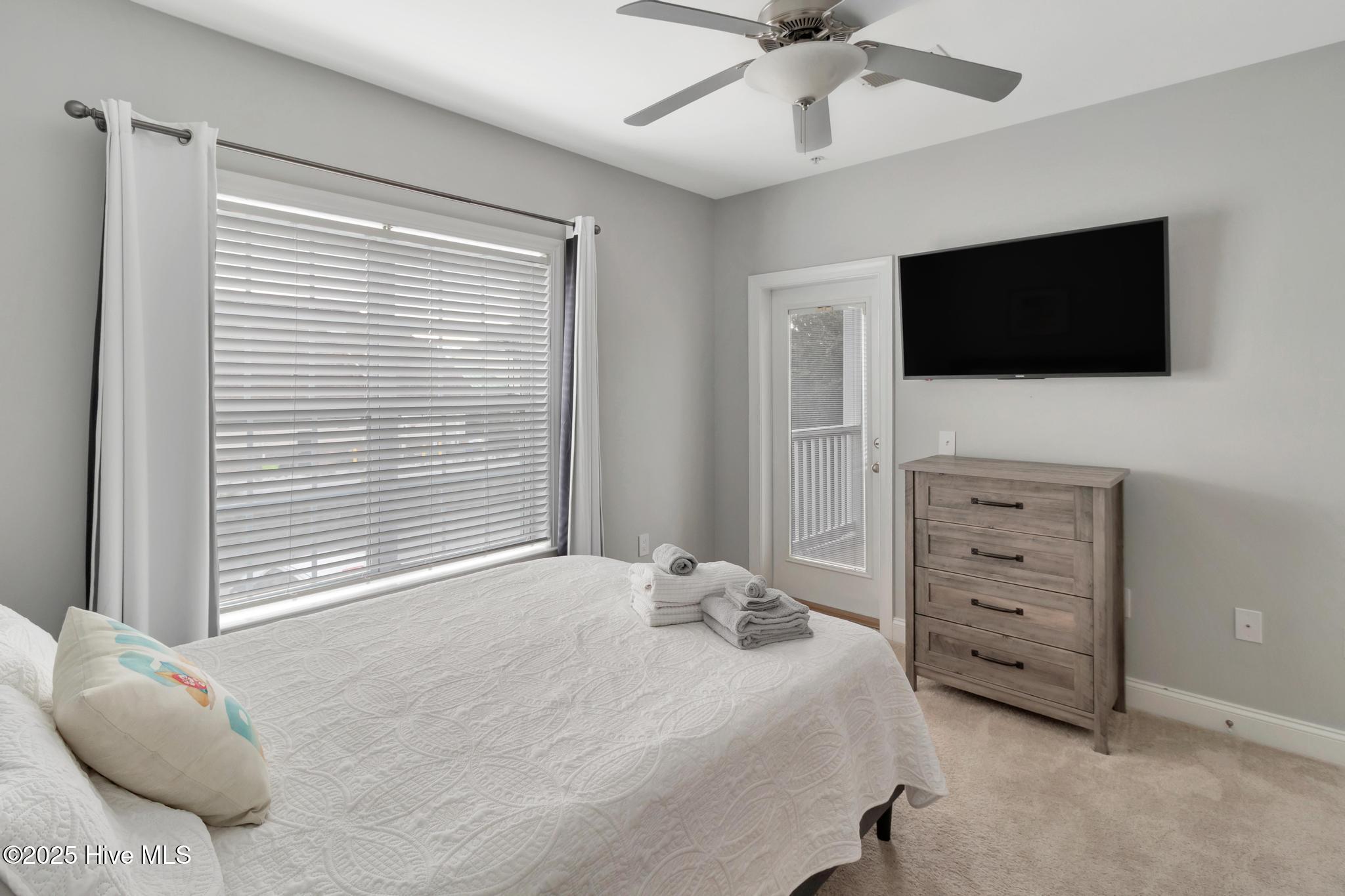 100534929 | Photo 34