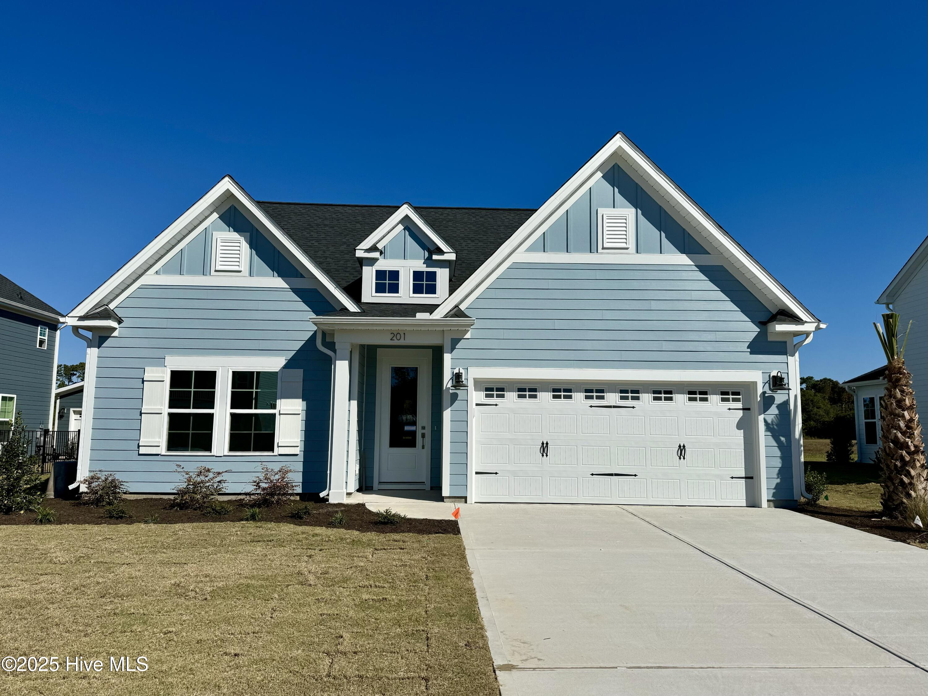 100522445 | Photo 32