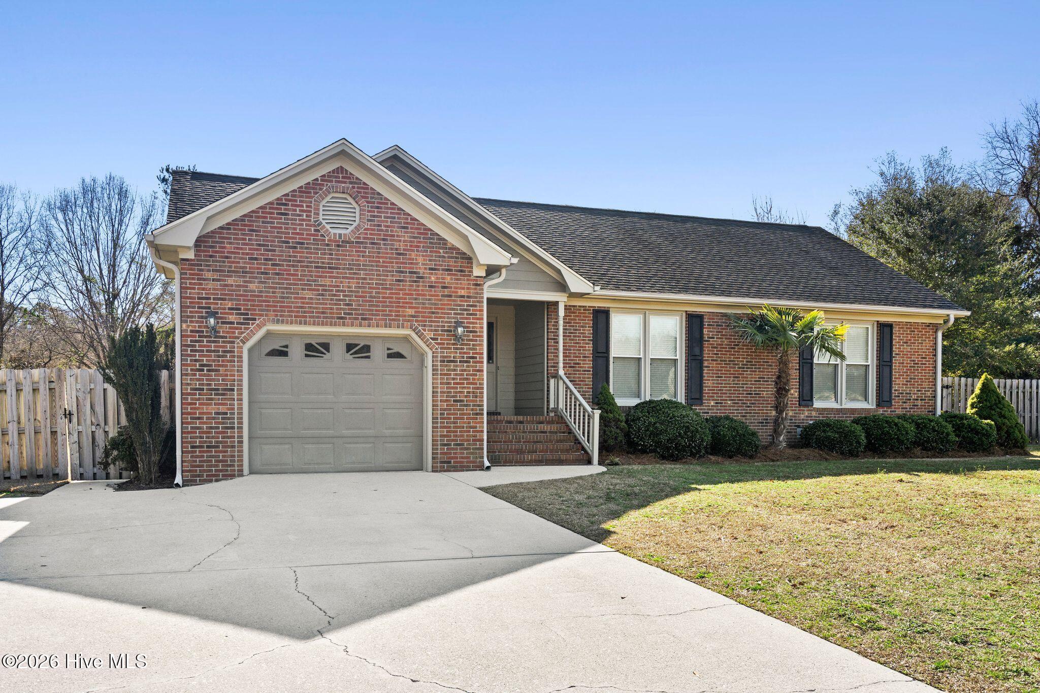 100556381 | Photo 68