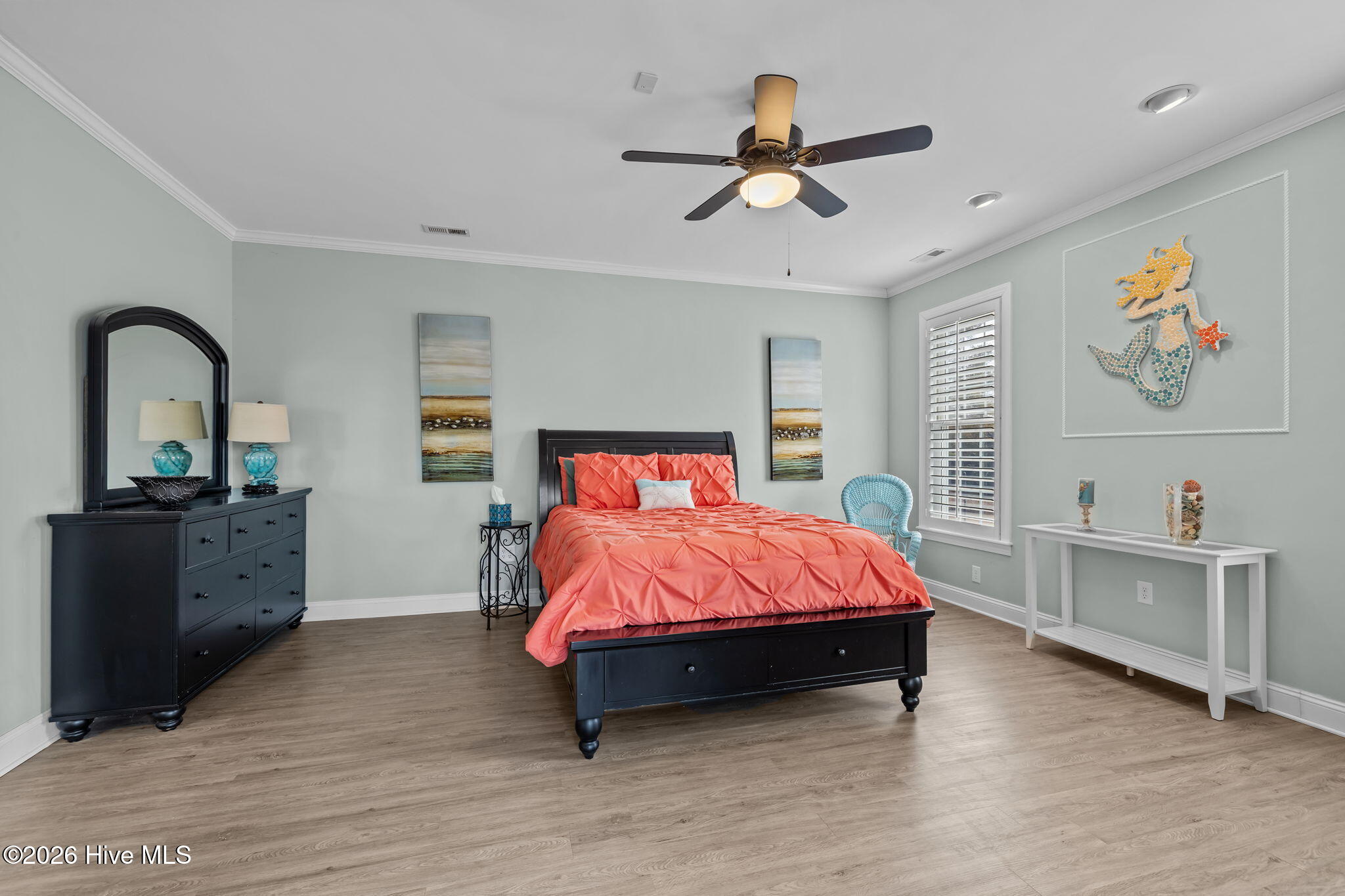 100555353 | Photo 25