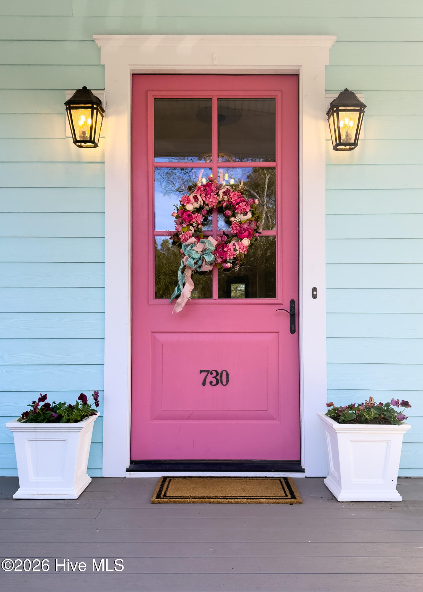 100550882 | Photo 11