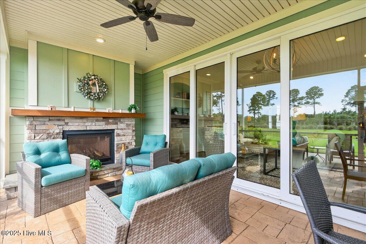 100537556 | Photo 43