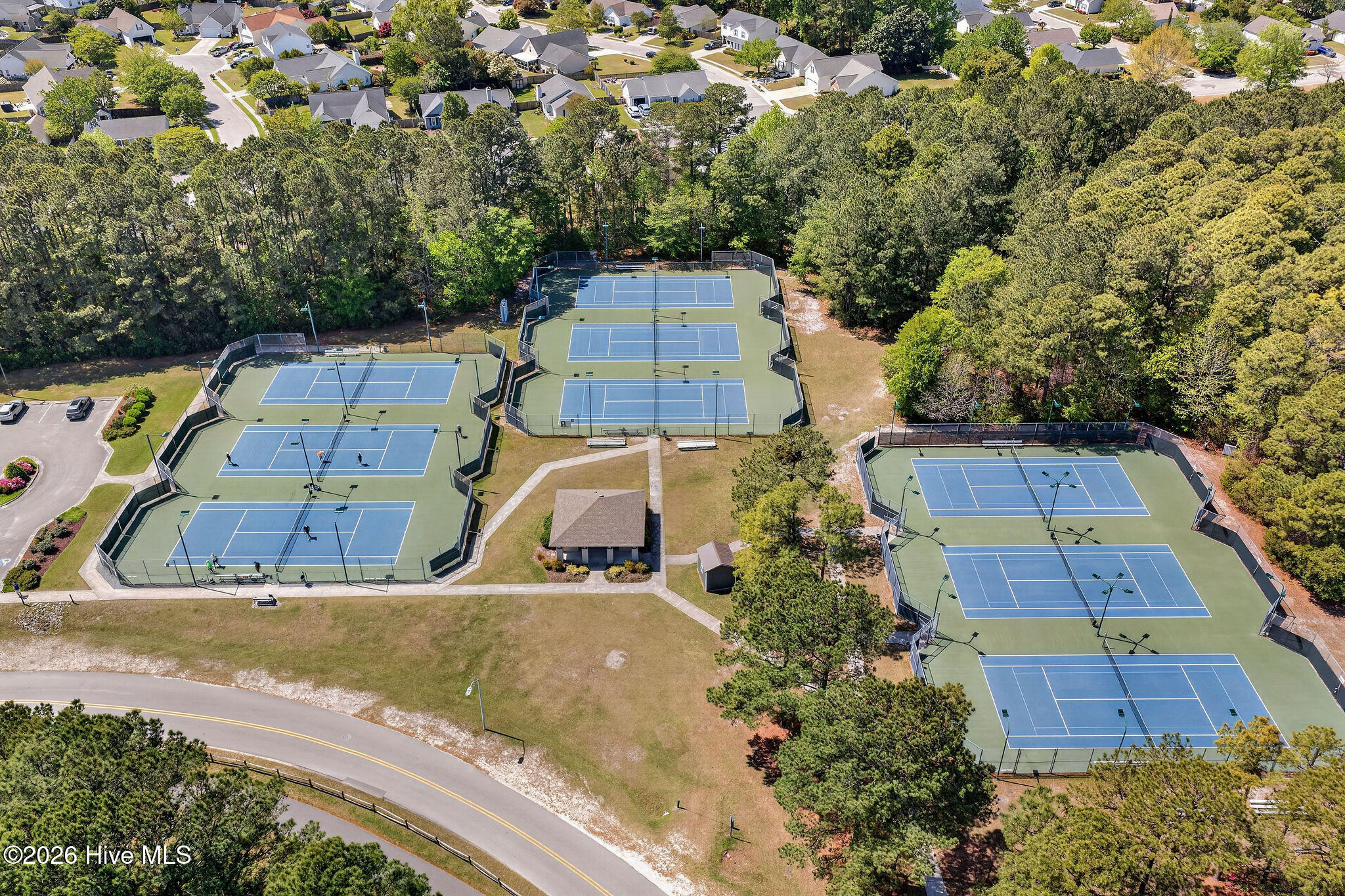 100566327 | Photo 42