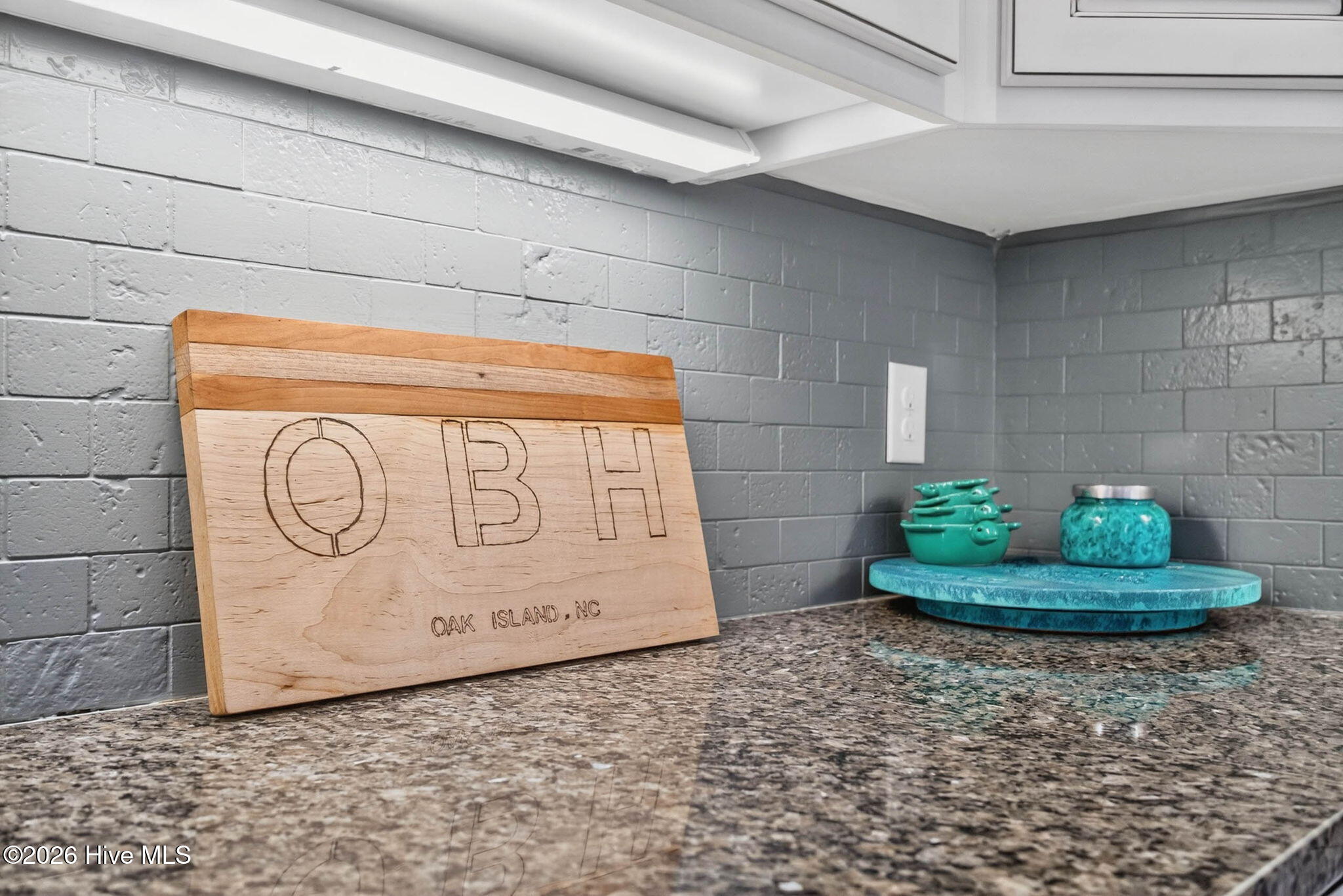 100568136 | Photo 22