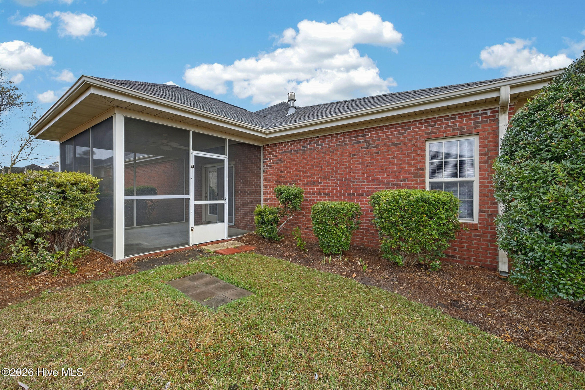 100561497 | Photo 41