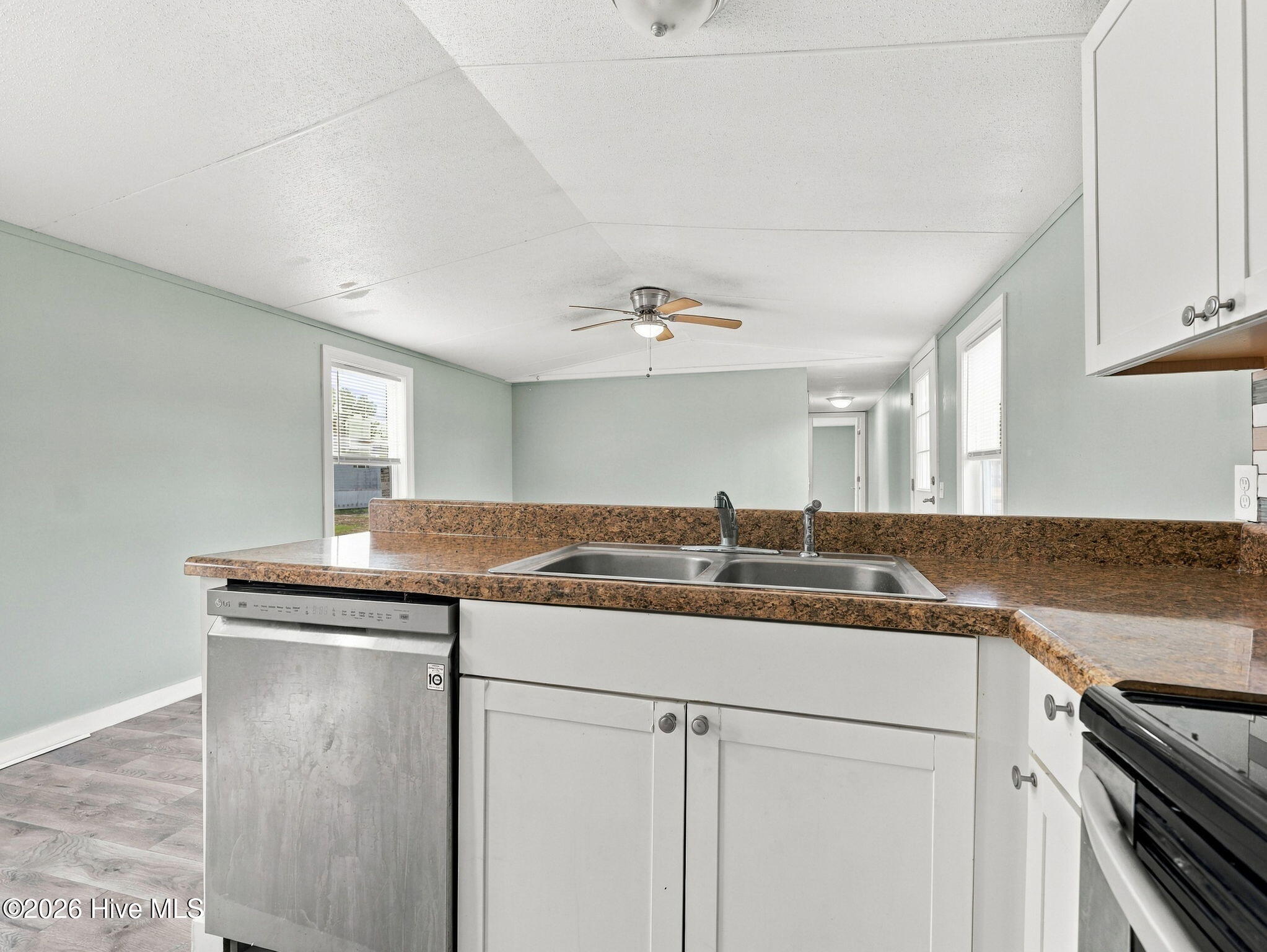 322 N Winchester Lane,Hubert