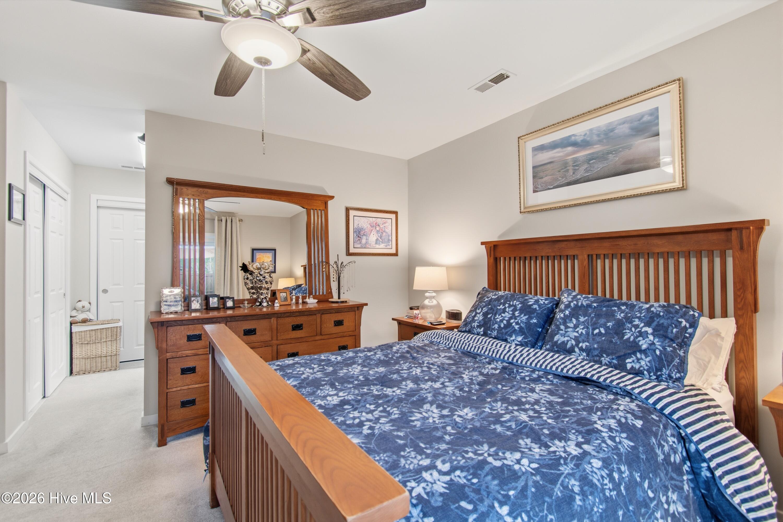 100558002 | Photo 19