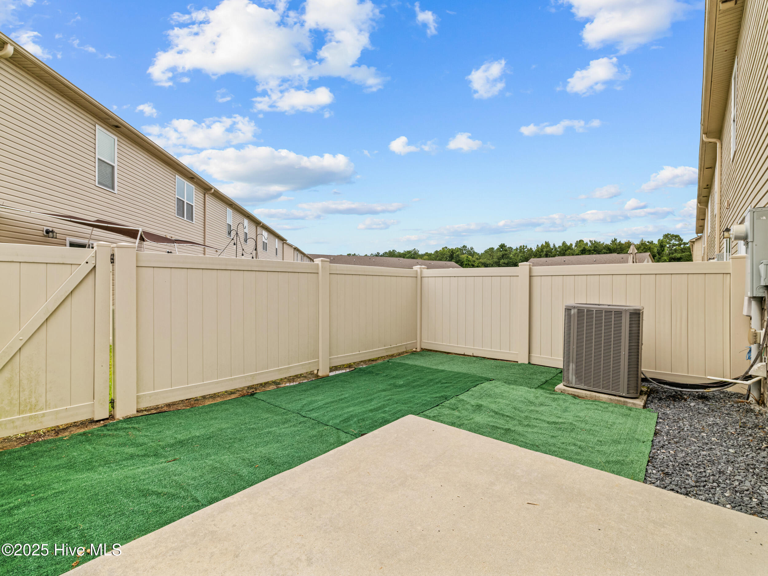 201 Boyington Place Road,Midway Park