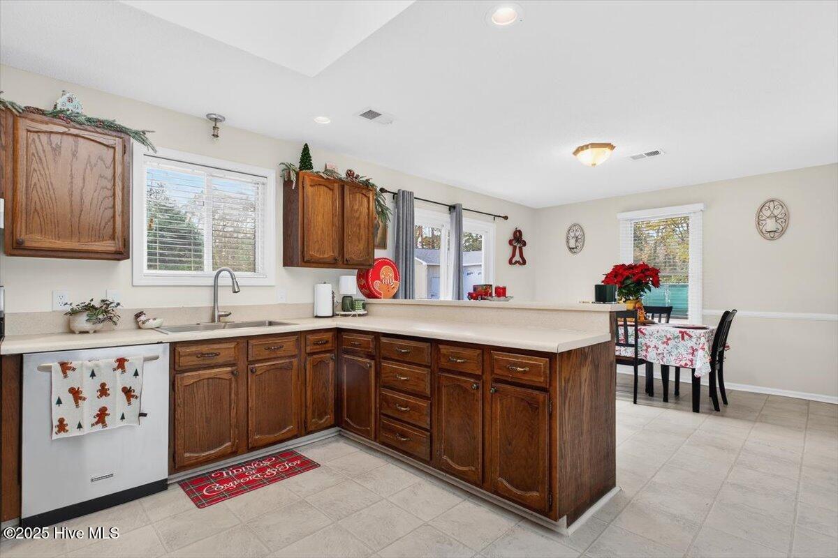 100545415 | Photo 21