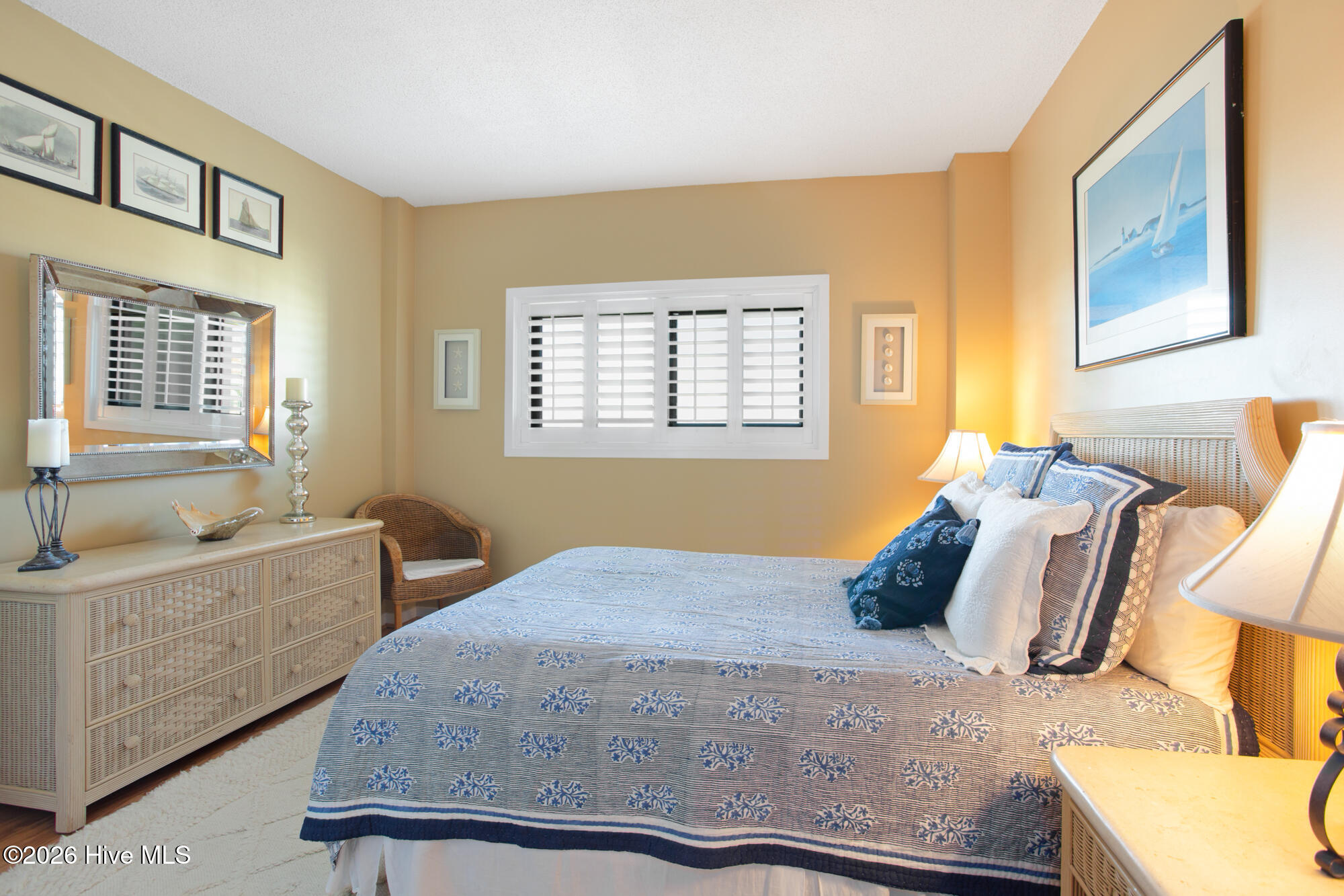 100553935 | Photo 21