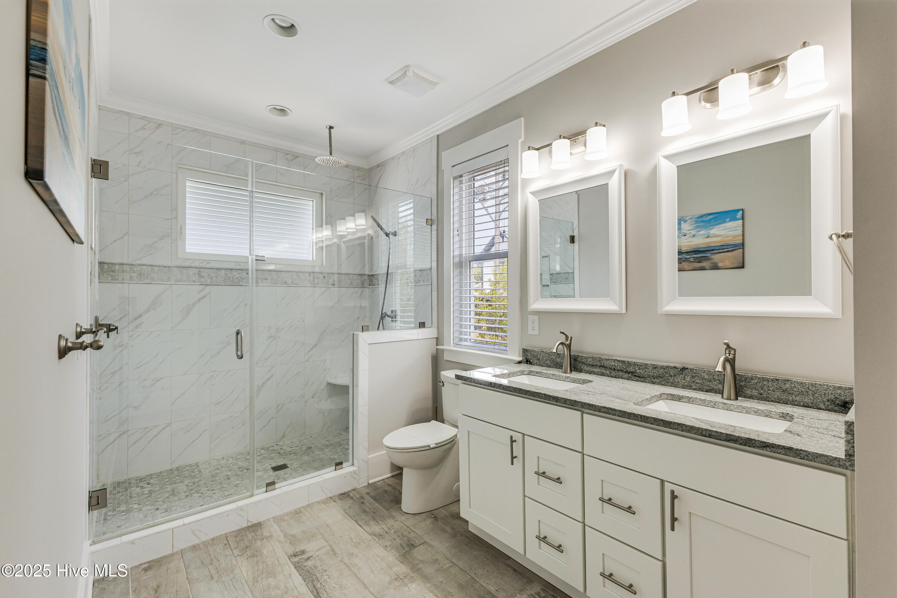 100500117 | Photo 22