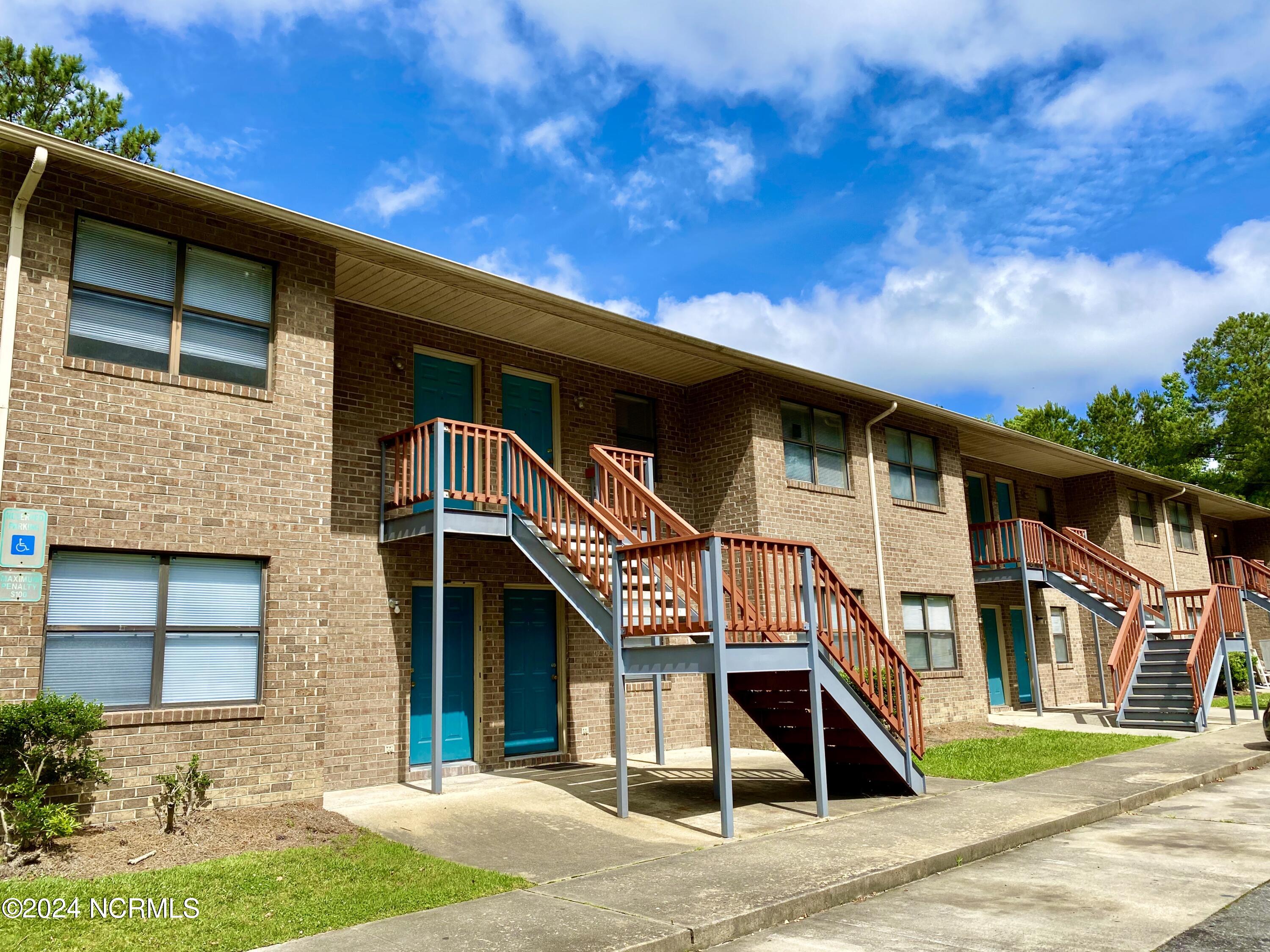 1008 Peed Drive UNIT 11, Greenville, NC, 27834