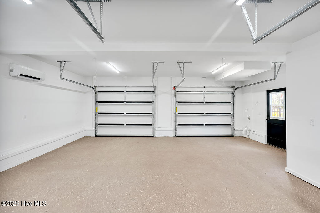 100529552 | Photo 35