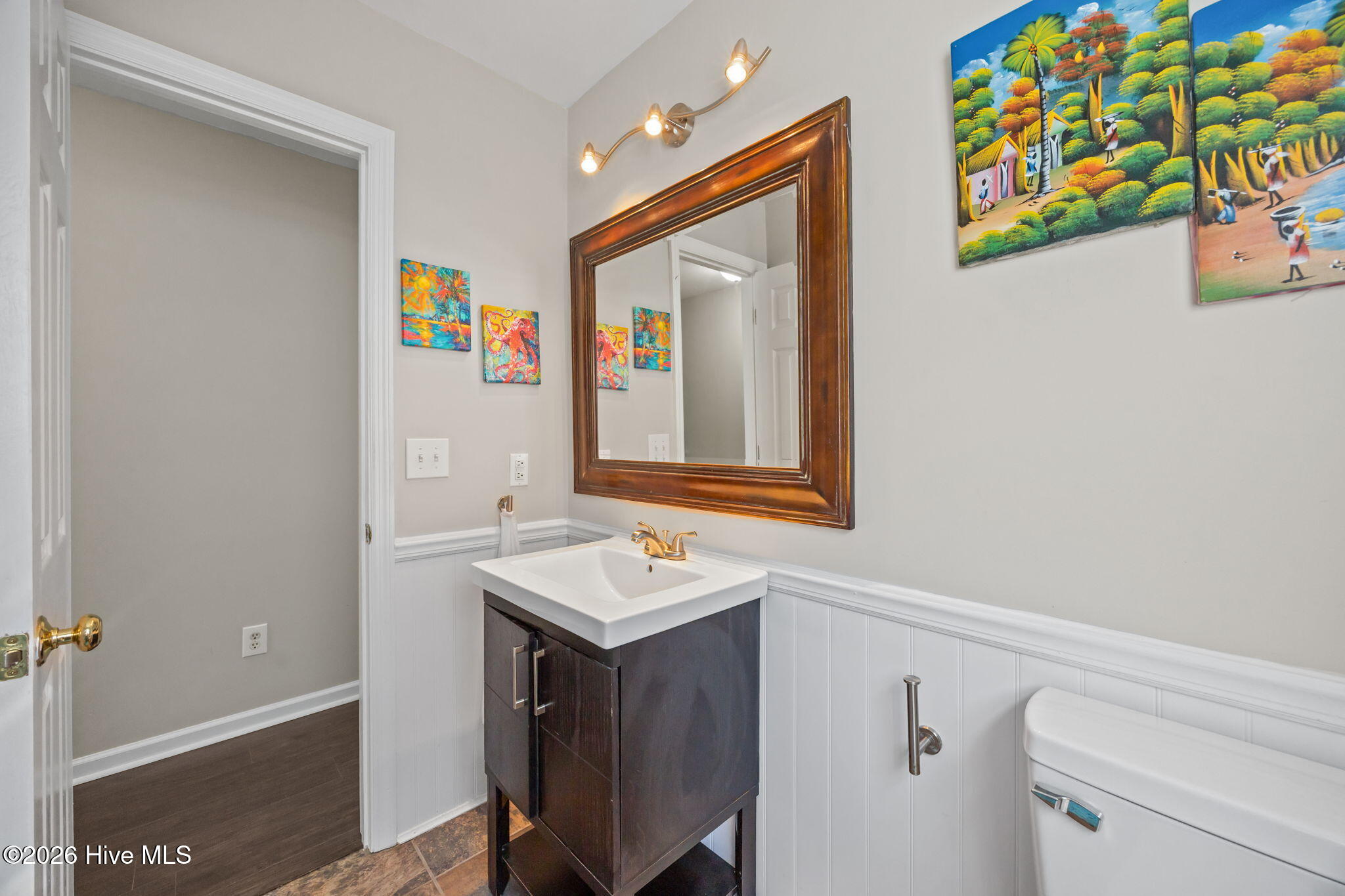 100559515 | Photo 20