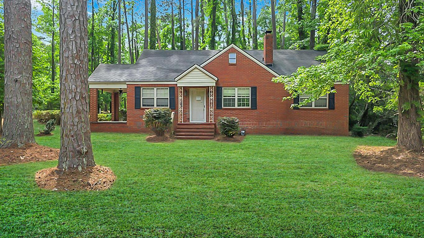 Photo 3 of Single family home for sale at 819 Hillcrest Dr, Thomson, GA 30824 | MLS# 100603729 | Listing updated on 2026-09-15