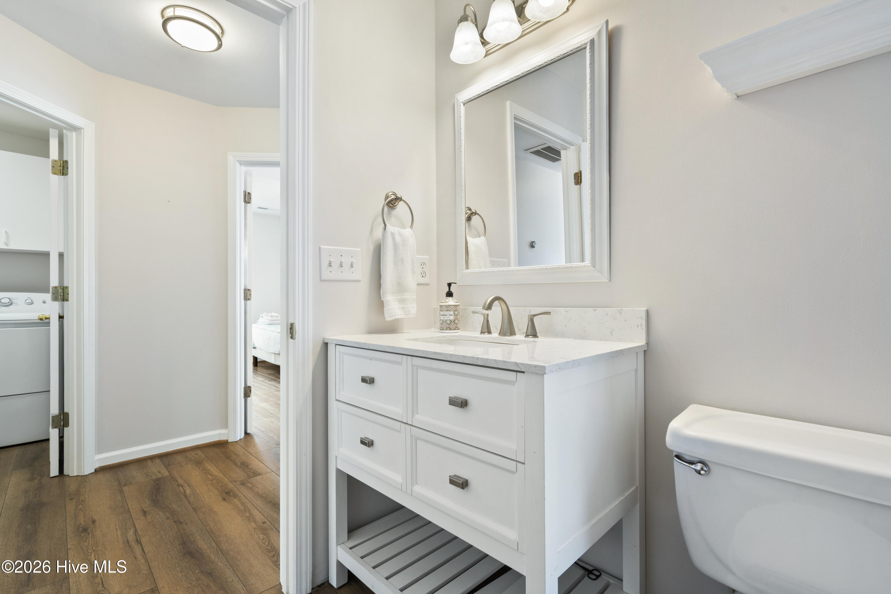 100549941 | Photo 31