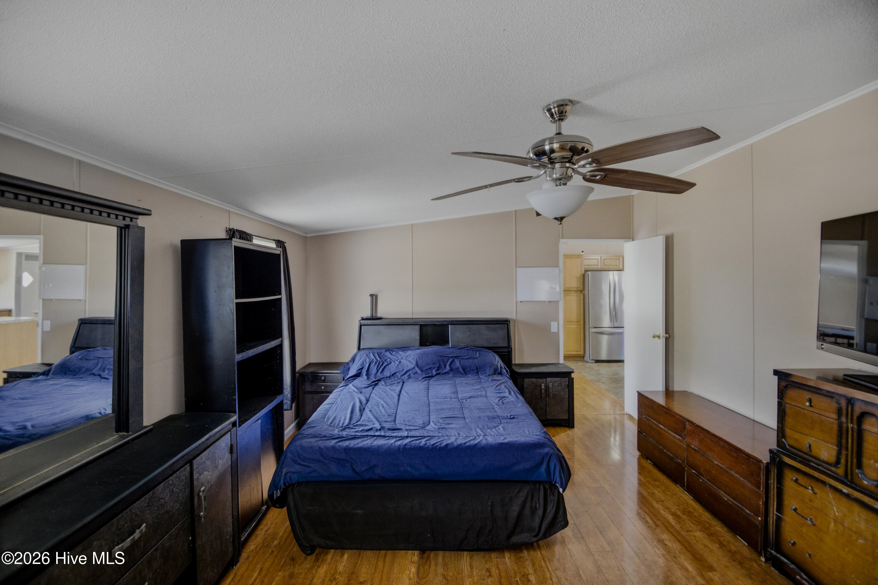 100566324 | Photo 22