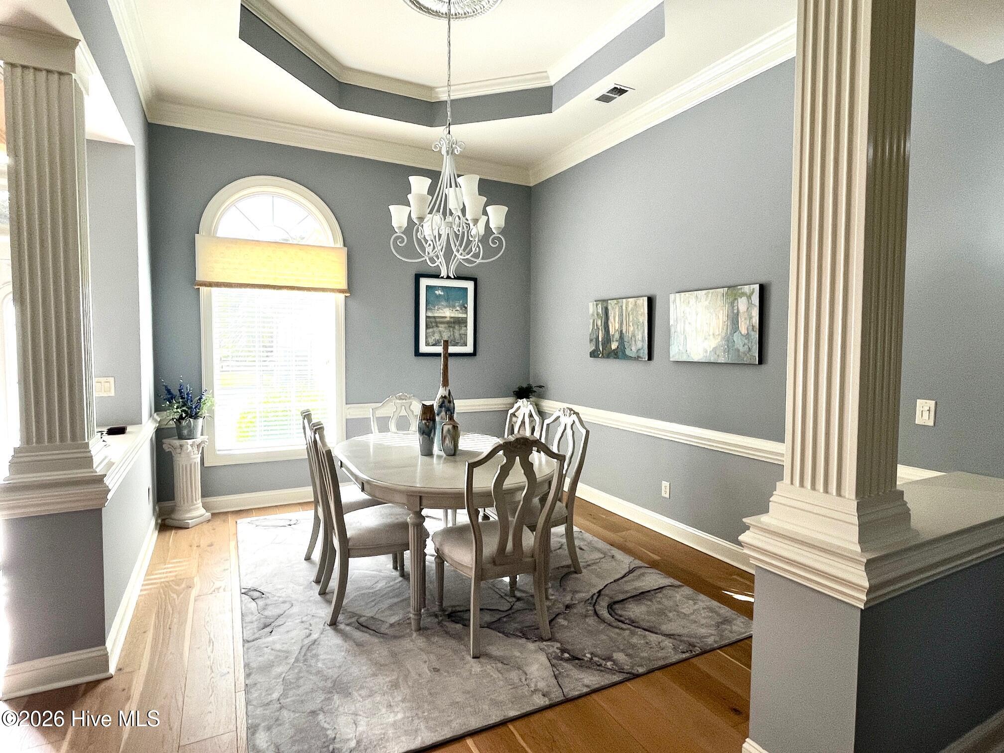 100566129 | Photo 11