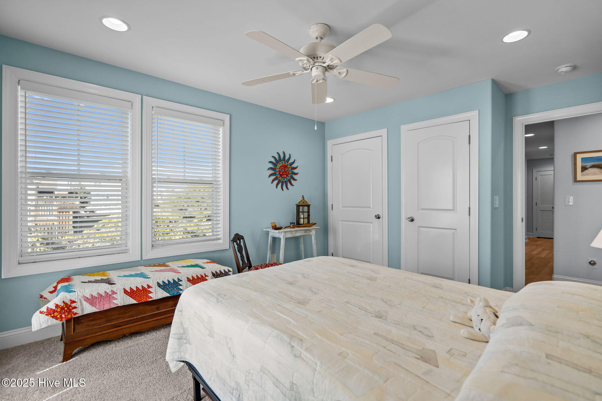 100543391 | Photo 27