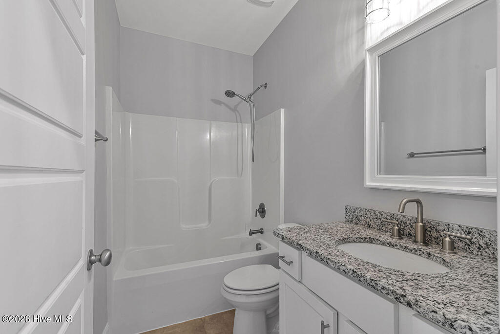 100548703 | Photo 22